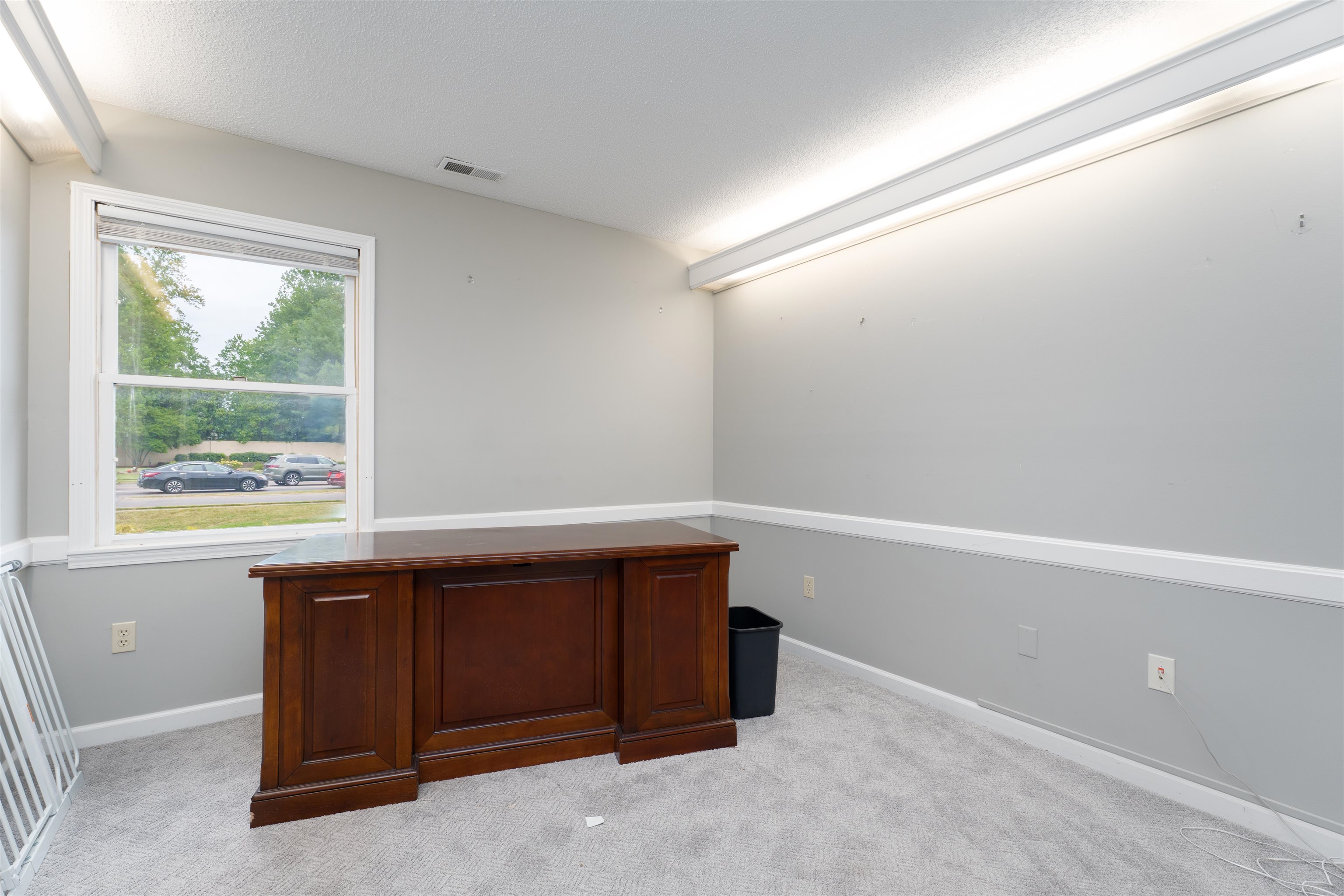 1302 Frederica Street, Owensboro, Kentucky 42301, ,Office,For Sale,Frederica Street,92902