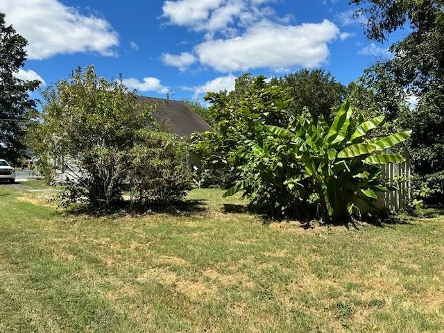 242 Lincoln Street, Auburn, Kentucky 42206, 2 Bedrooms Bedrooms, ,2 BathroomsBathrooms,Single Family Residence,For Sale,Lincoln Street,92924