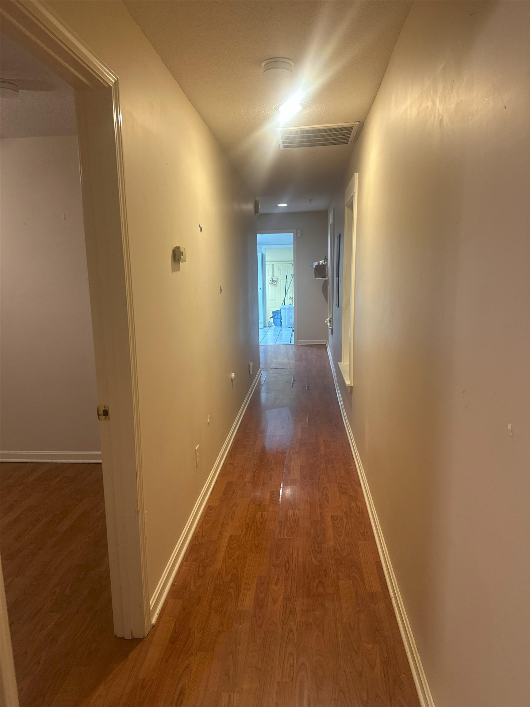 1536 20th St, Owensboro, Kentucky 42303, 2 Bedrooms Bedrooms, ,1 BathroomBathrooms,Single Family Residence,For Sale,20th St,92956