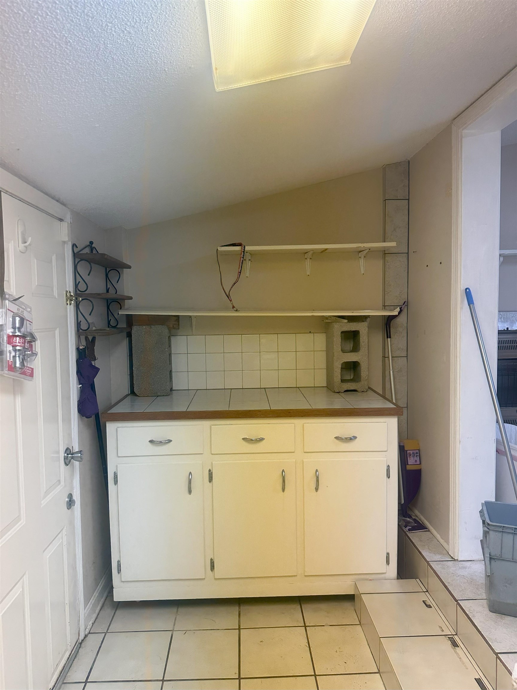 1536 20th St, Owensboro, Kentucky 42303, 2 Bedrooms Bedrooms, ,1 BathroomBathrooms,Single Family Residence,For Sale,20th St,92956