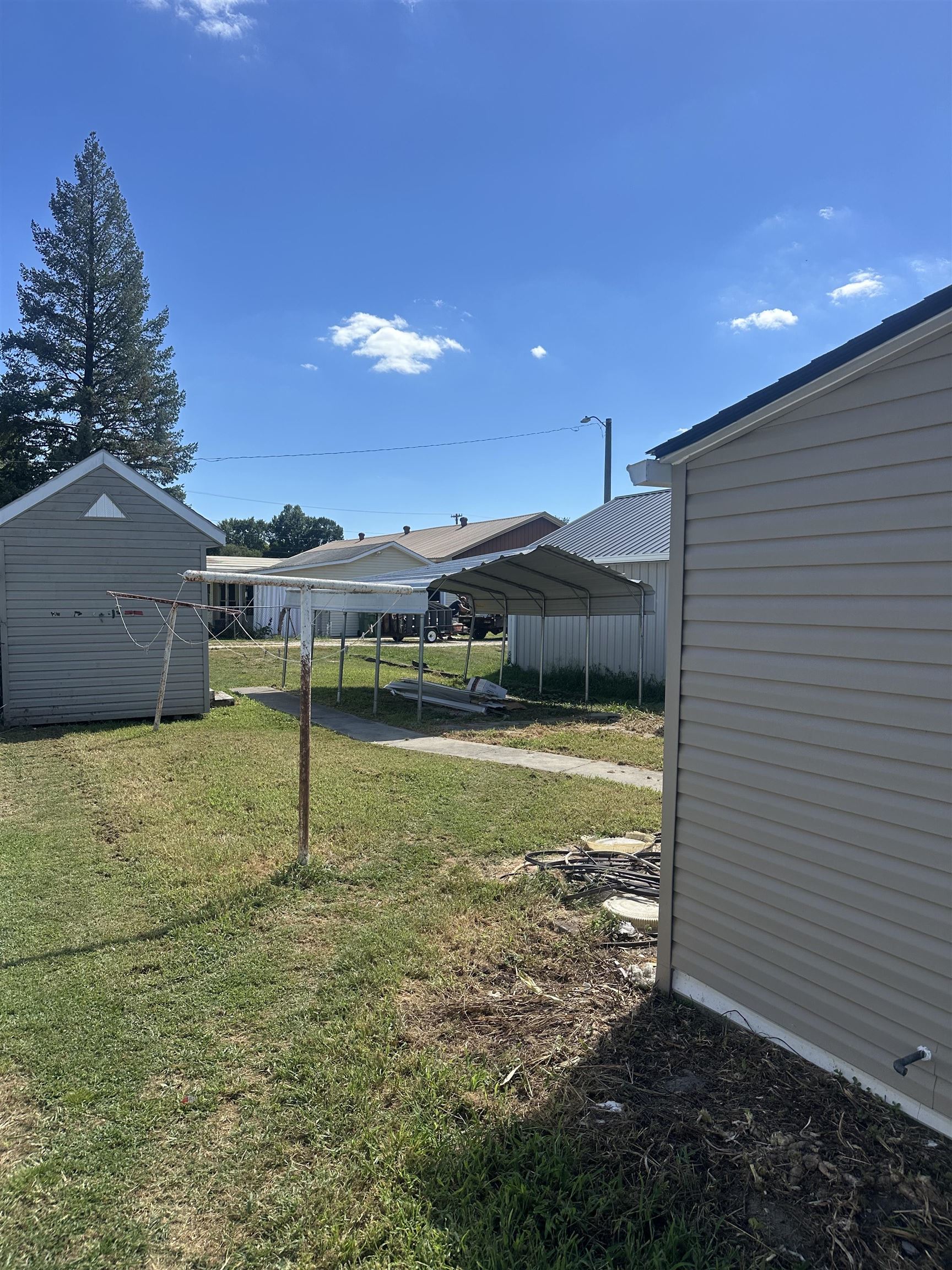 1536 20th St, Owensboro, Kentucky 42303, 2 Bedrooms Bedrooms, ,1 BathroomBathrooms,Single Family Residence,For Sale,20th St,92956