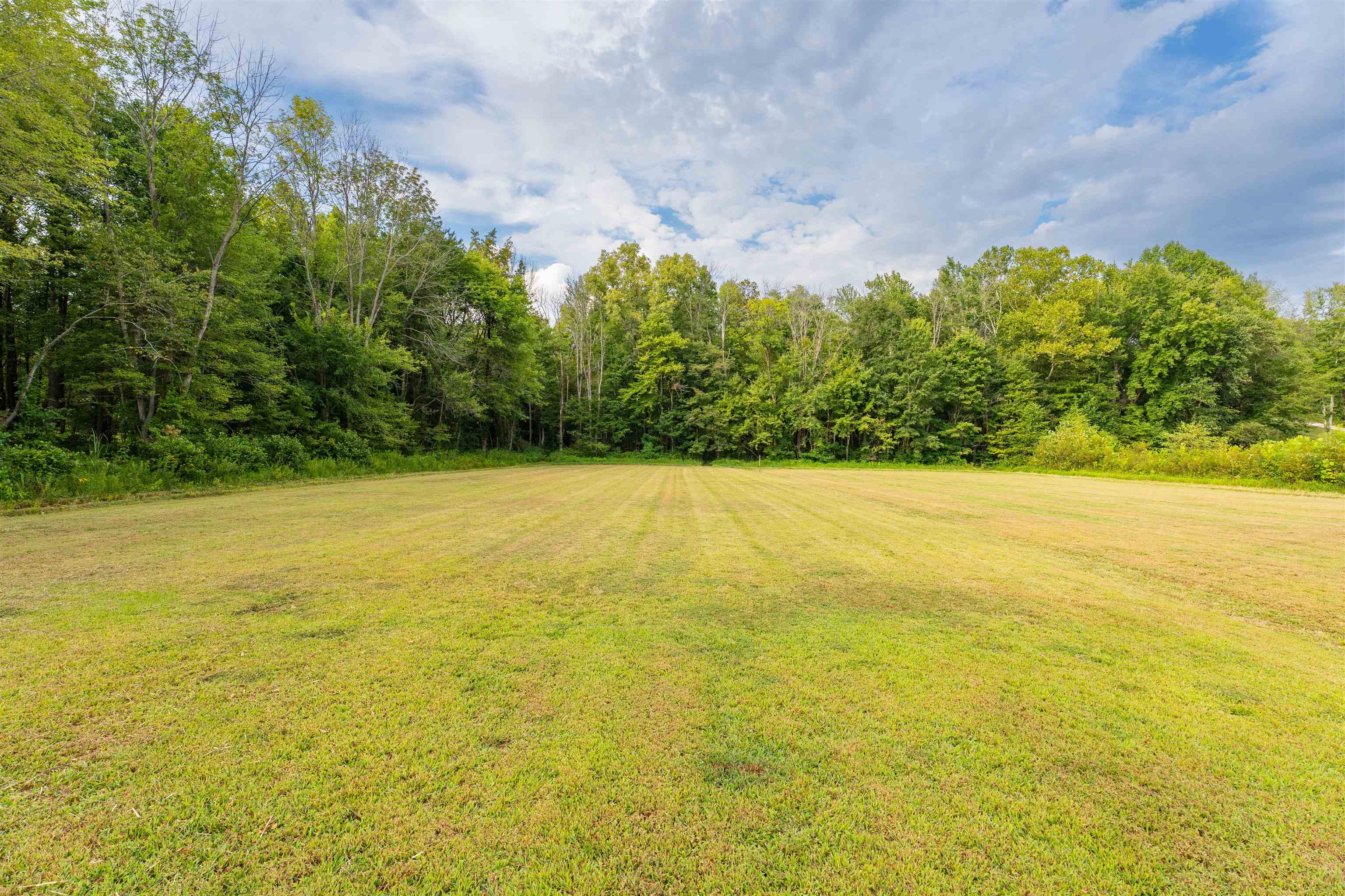 8835 Knottsville Mt. Zion Rd., Philpot, Kentucky 42366, 5 Bedrooms Bedrooms, ,4 BathroomsBathrooms,Single Family Residence,For Sale,Knottsville Mt. Zion Rd.,92961