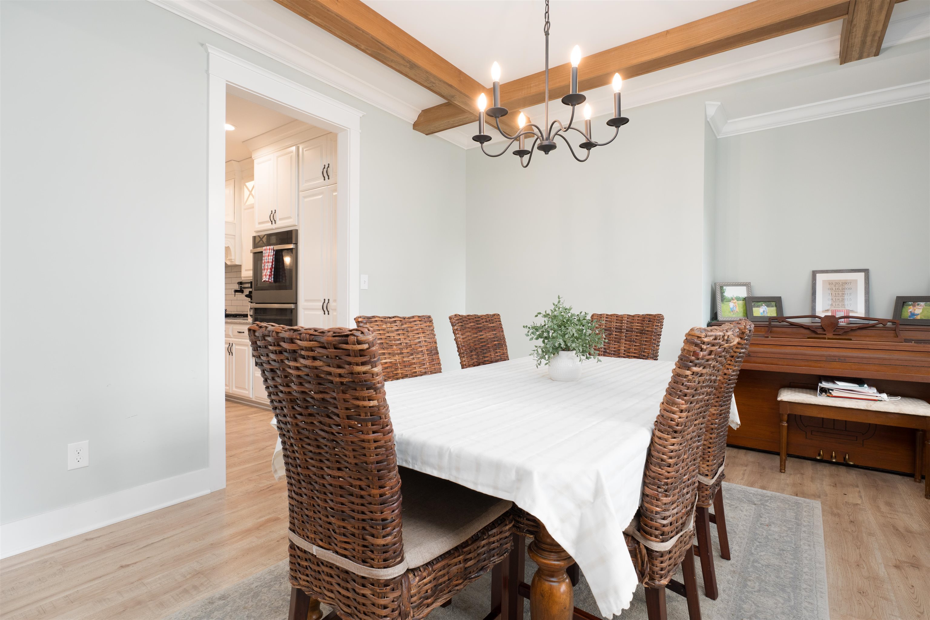 8835 Knottsville Mt. Zion Rd., Philpot, Kentucky 42366, 5 Bedrooms Bedrooms, ,4 BathroomsBathrooms,Single Family Residence,For Sale,Knottsville Mt. Zion Rd.,92961