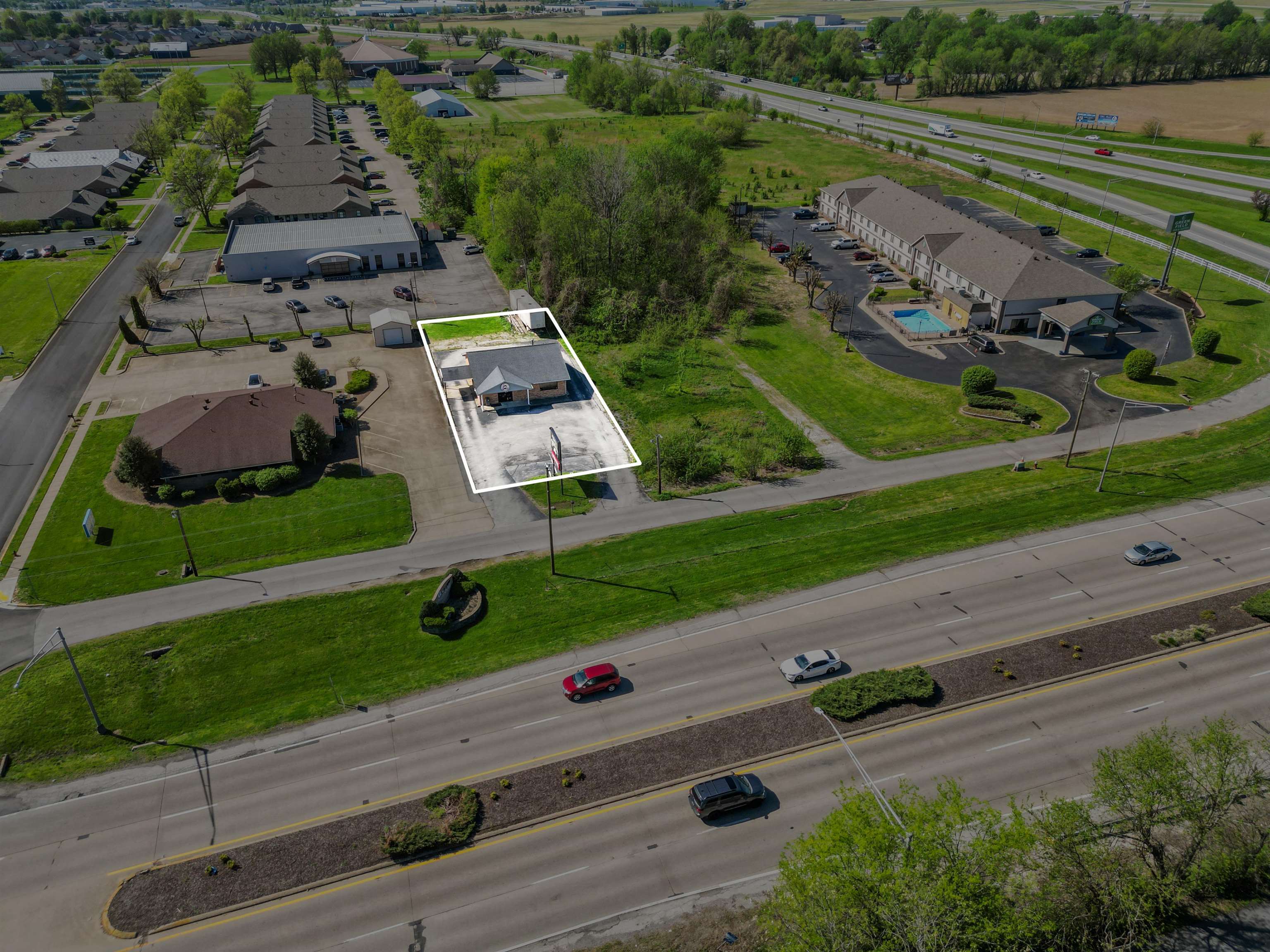 3196 Parrish Ave, Owensboro, Kentucky 42301, ,Retail,For Sale,Parrish Ave,92981