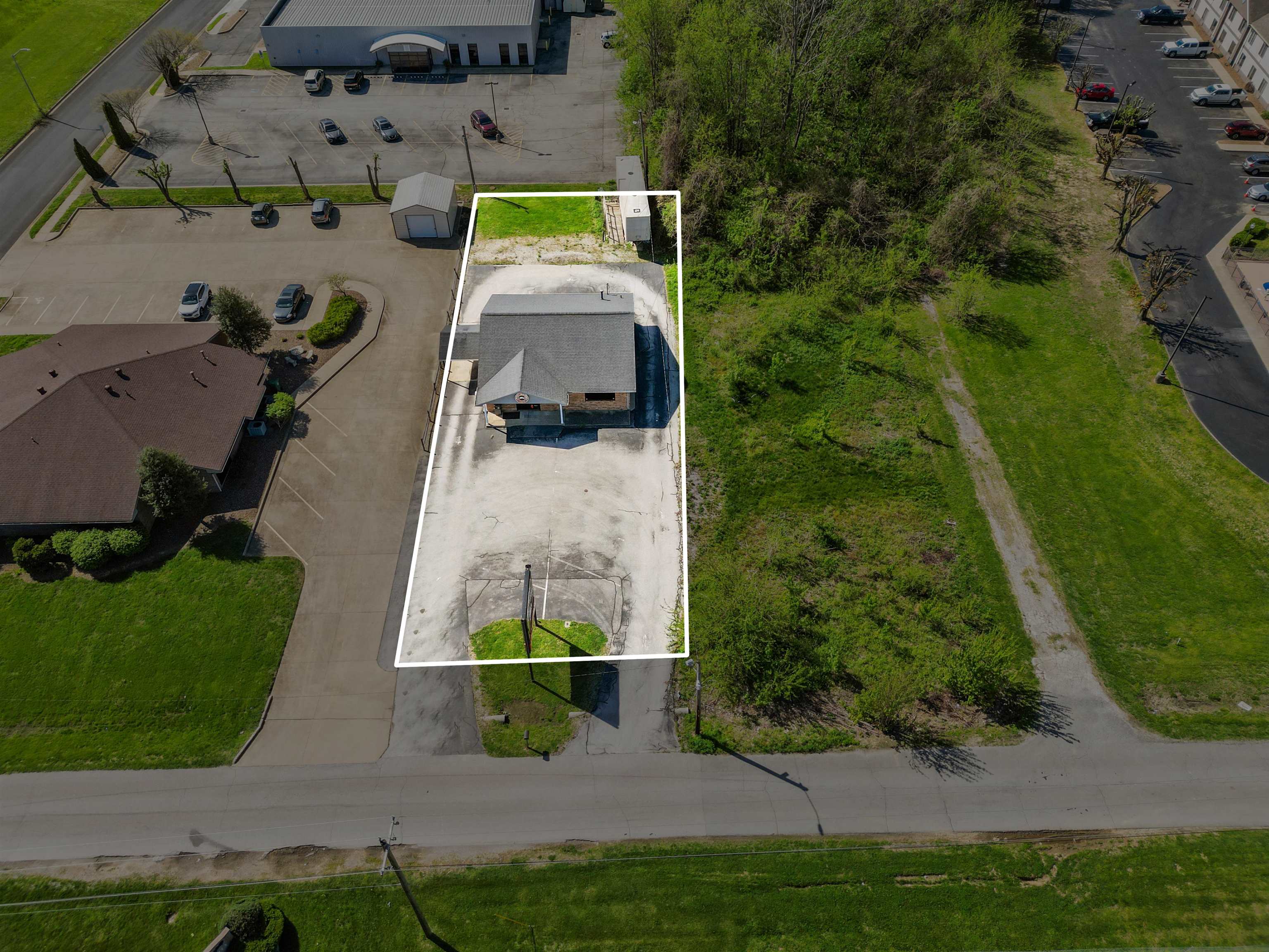 3196 Parrish Ave, Owensboro, Kentucky 42301, ,Retail,For Sale,Parrish Ave,92981