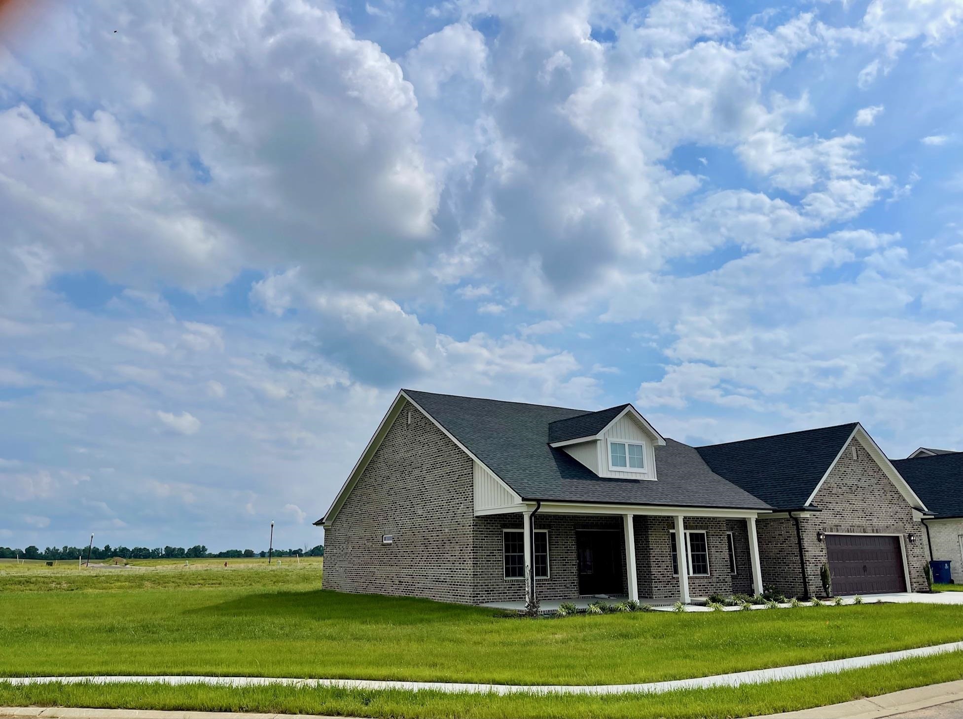 6310 Ridge Brook Cove, Owensboro, Kentucky 42301, 4 Bedrooms Bedrooms, ,2 BathroomsBathrooms,Single Family Residence,For Sale,Ridge Brook Cove,92996