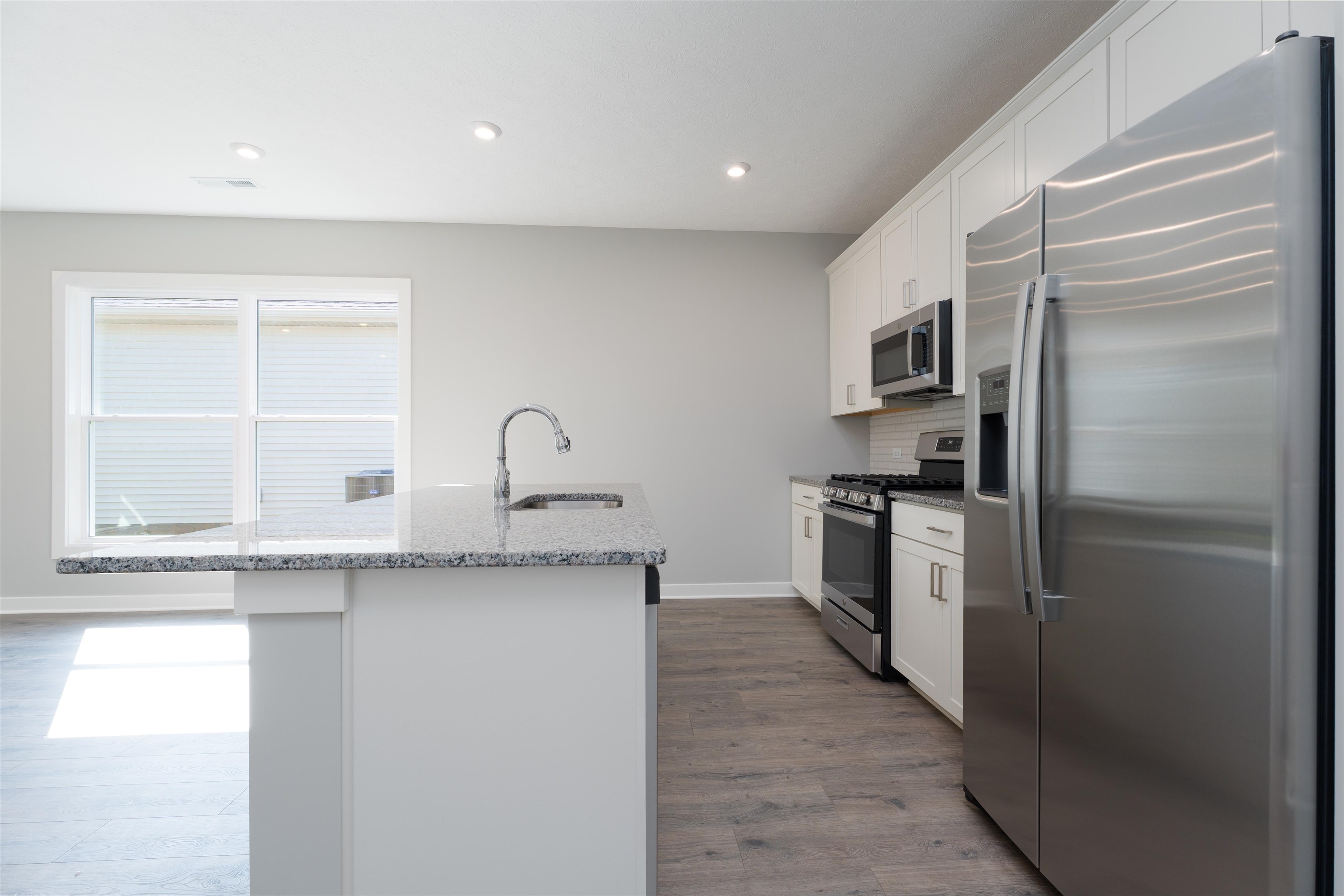 570 Alabaster Lane, Owensboro, Kentucky 42301, 3 Bedrooms Bedrooms, ,2 BathroomsBathrooms,Single Family Residence,For Sale,Alabaster Lane,92997