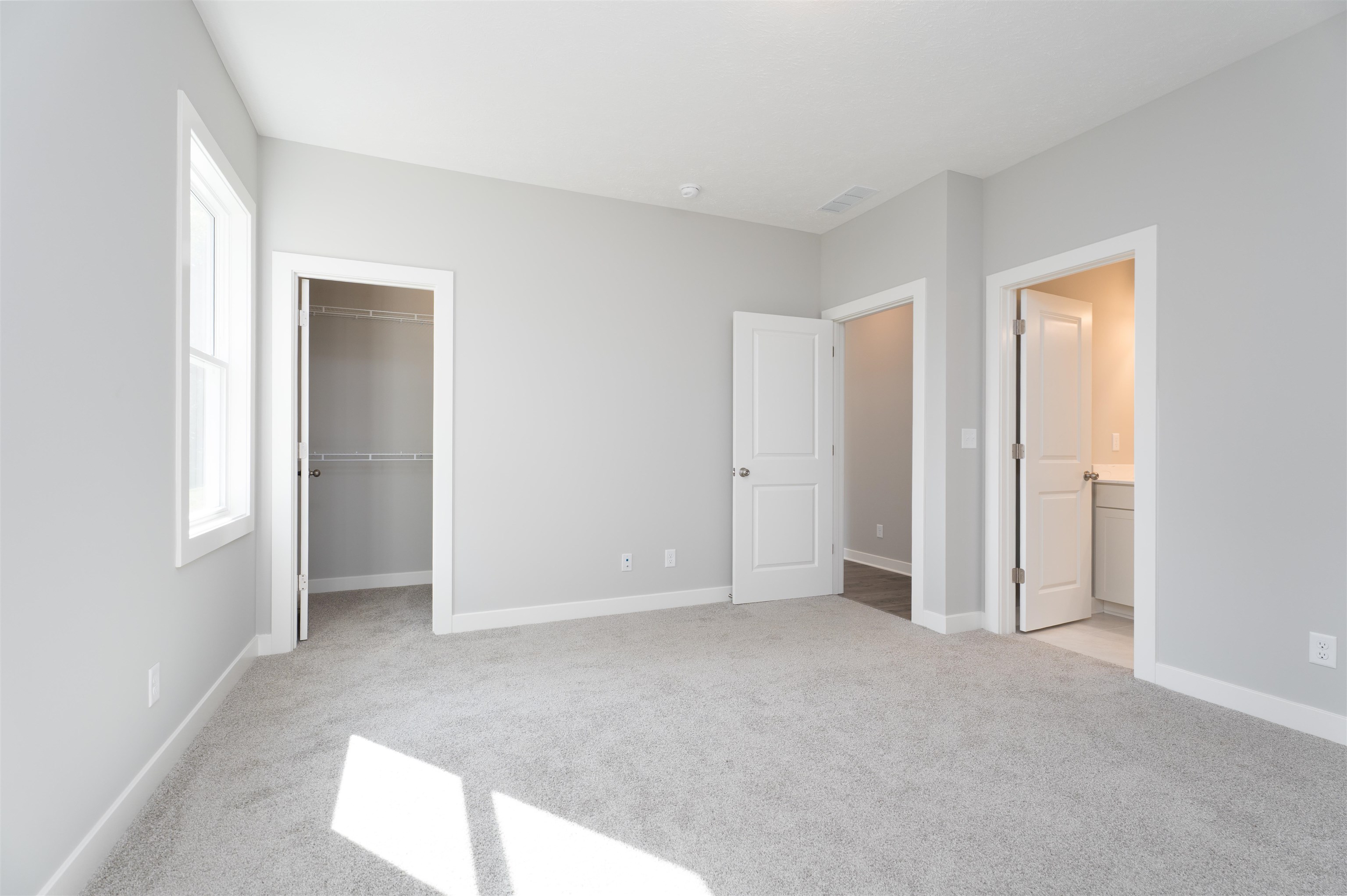 570 Alabaster Lane, Owensboro, Kentucky 42301, 3 Bedrooms Bedrooms, ,2 BathroomsBathrooms,Single Family Residence,For Sale,Alabaster Lane,92997