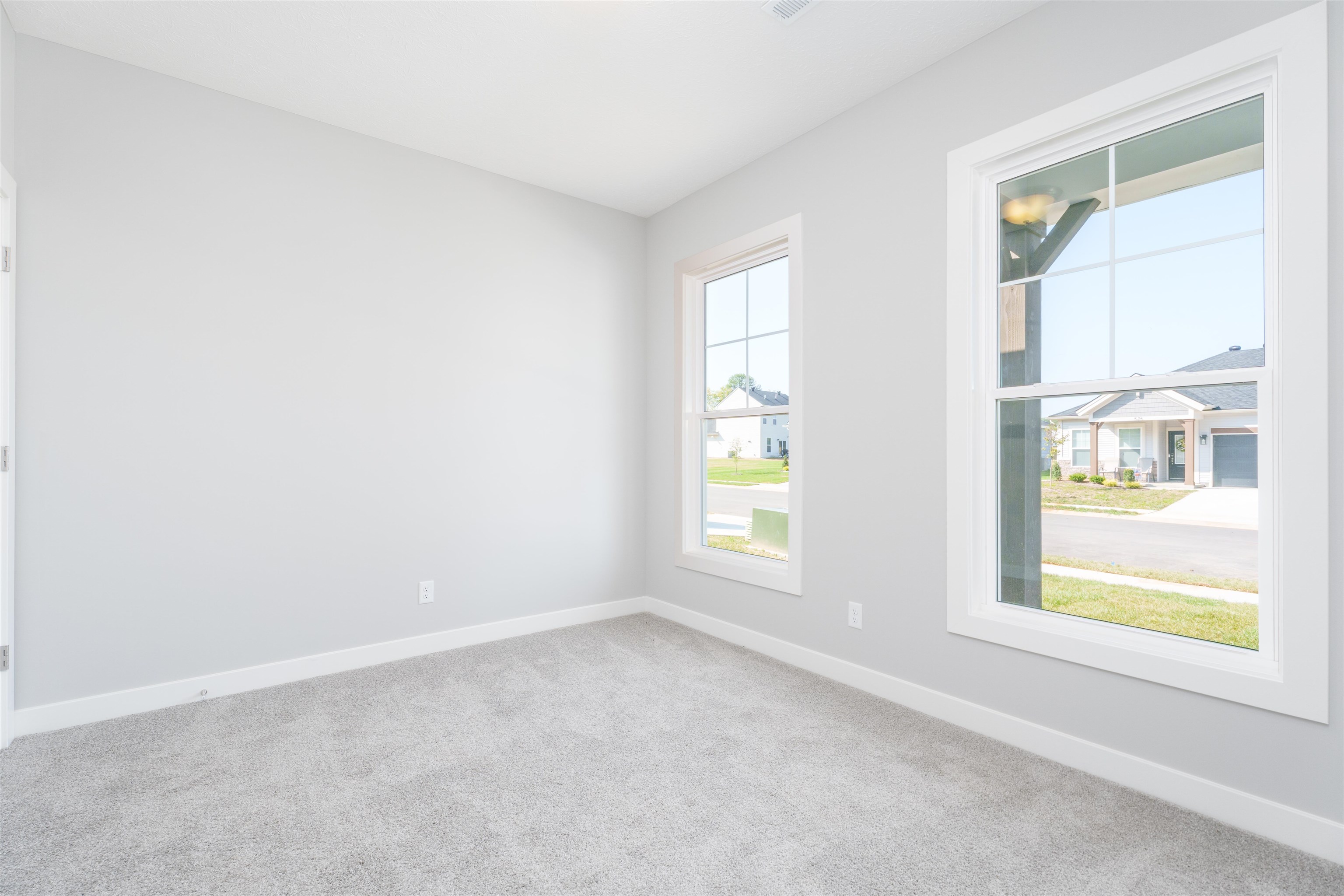 570 Alabaster Lane, Owensboro, Kentucky 42301, 3 Bedrooms Bedrooms, ,2 BathroomsBathrooms,Single Family Residence,For Sale,Alabaster Lane,92997