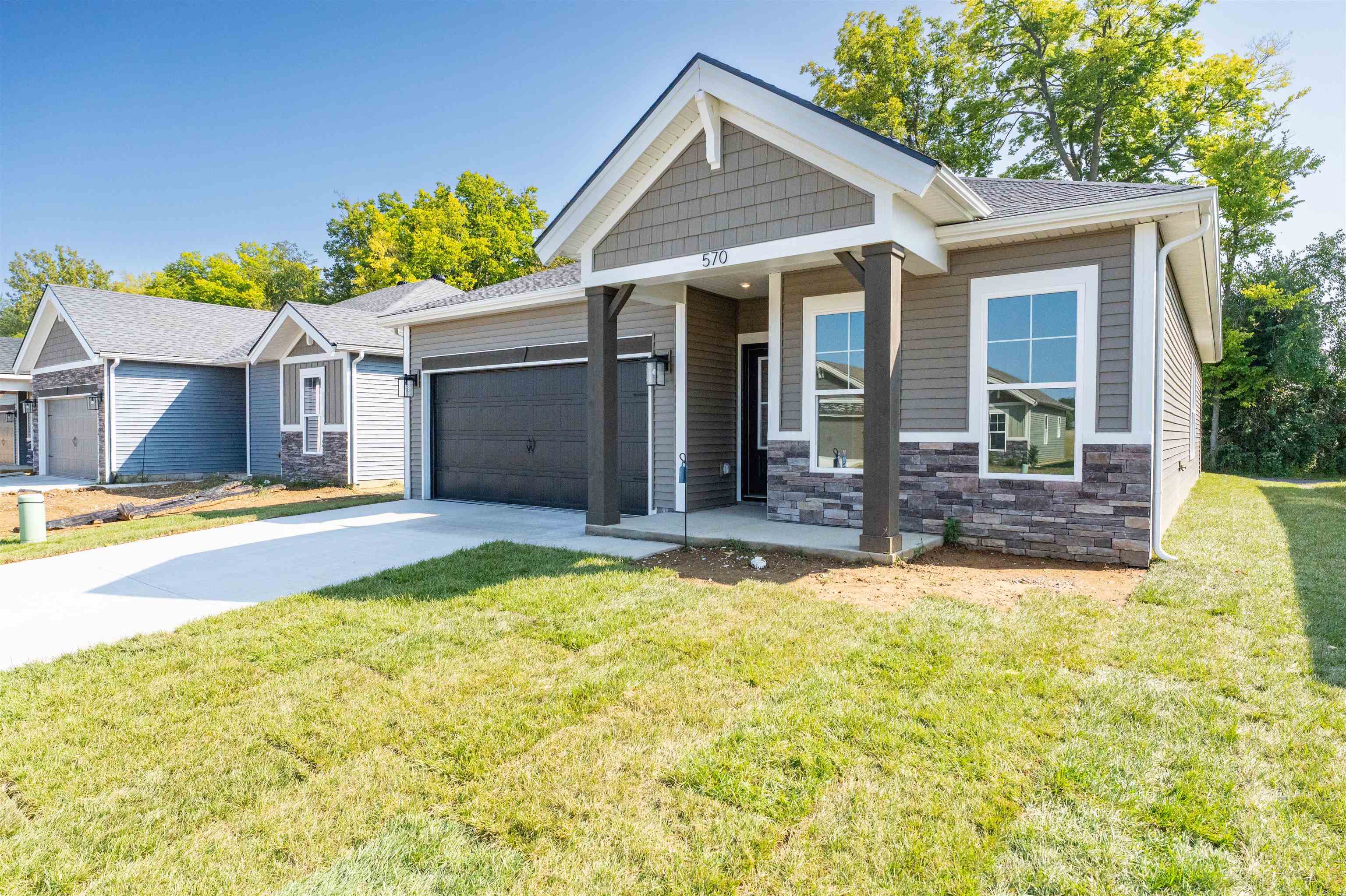 570 Alabaster Lane, Owensboro, Kentucky 42301, 3 Bedrooms Bedrooms, ,2 BathroomsBathrooms,Single Family Residence,For Sale,Alabaster Lane,92997