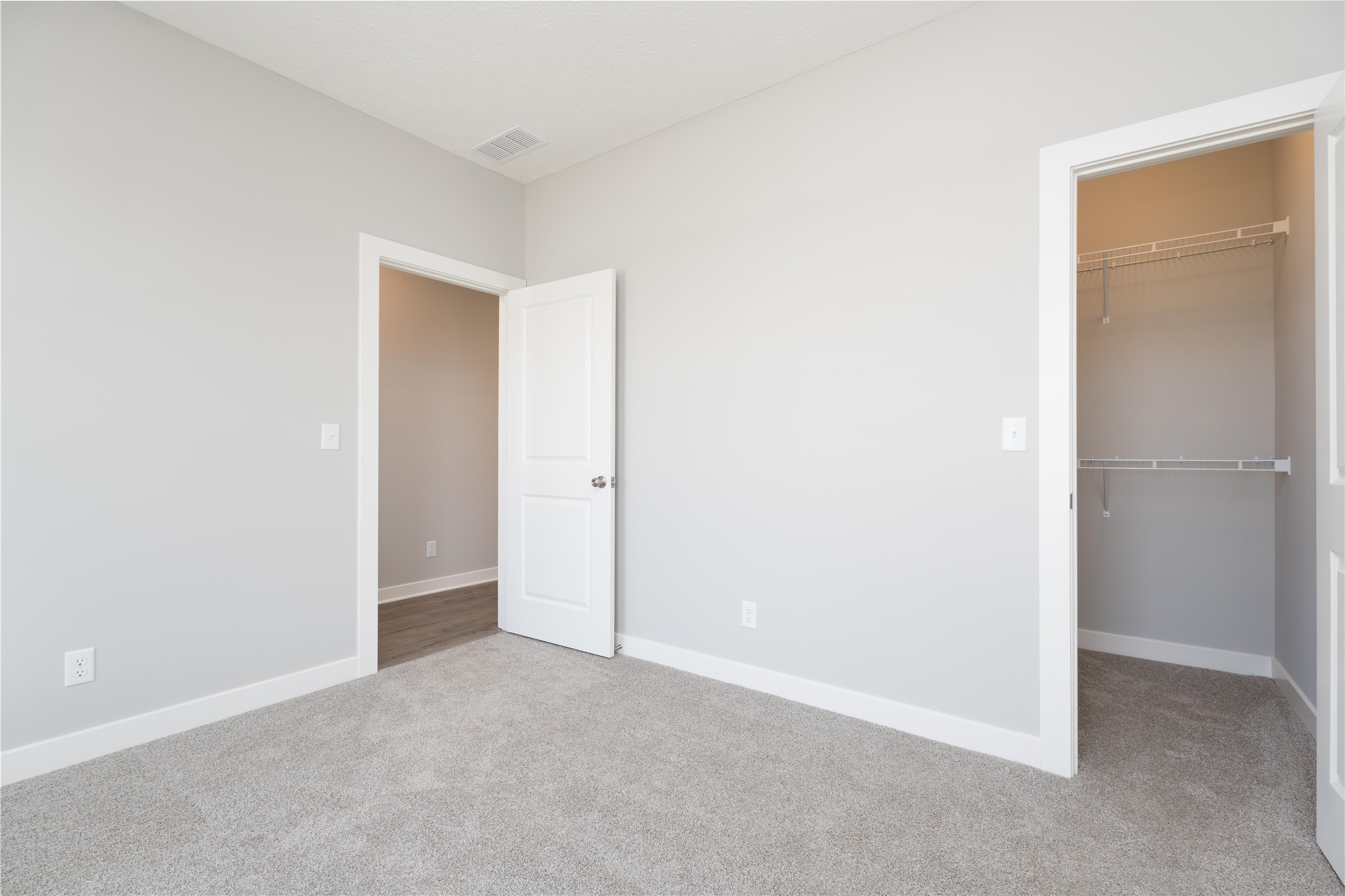 570 Alabaster Lane, Owensboro, Kentucky 42301, 3 Bedrooms Bedrooms, ,2 BathroomsBathrooms,Single Family Residence,For Sale,Alabaster Lane,92997