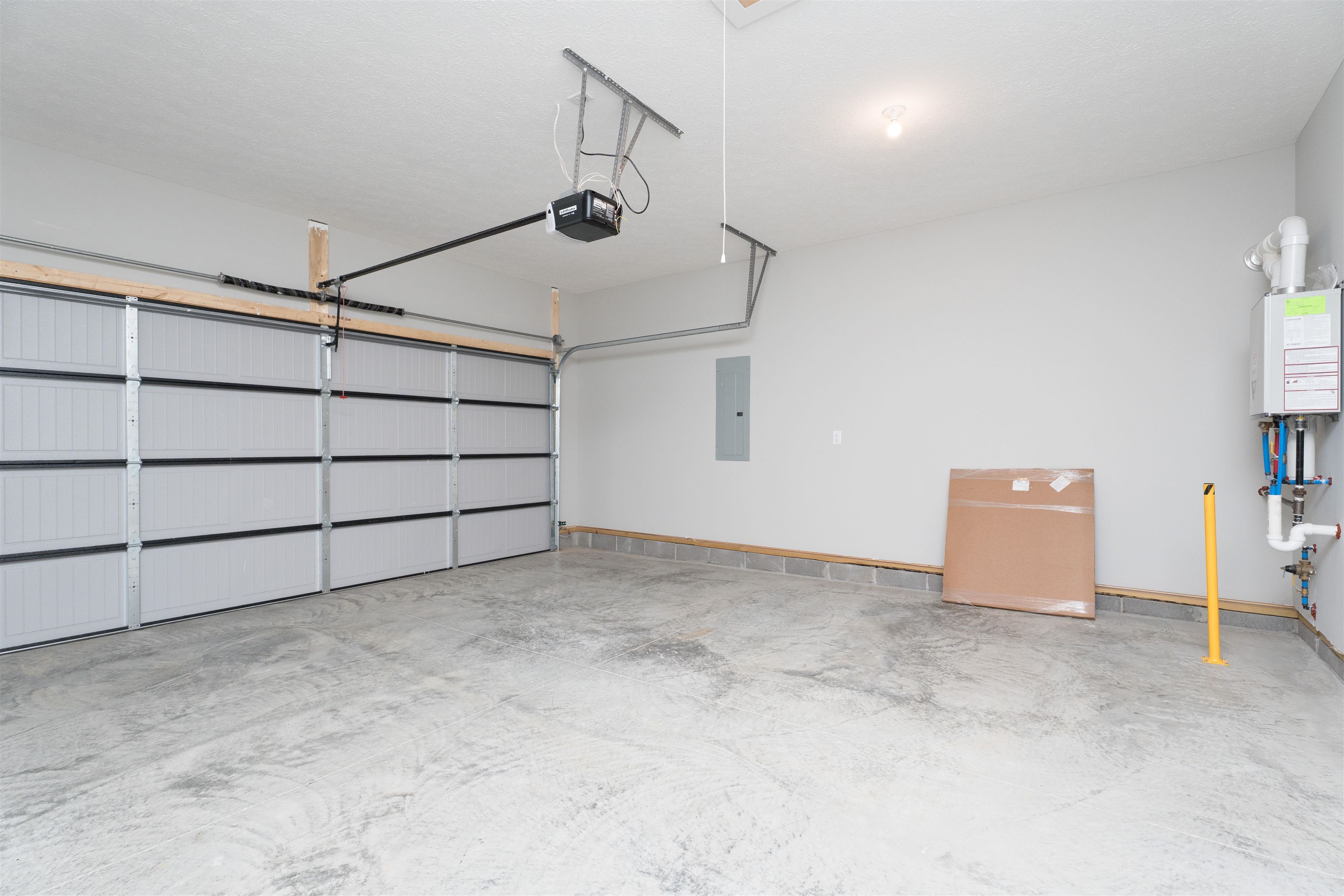 570 Alabaster Lane, Owensboro, Kentucky 42301, 3 Bedrooms Bedrooms, ,2 BathroomsBathrooms,Single Family Residence,For Sale,Alabaster Lane,92997