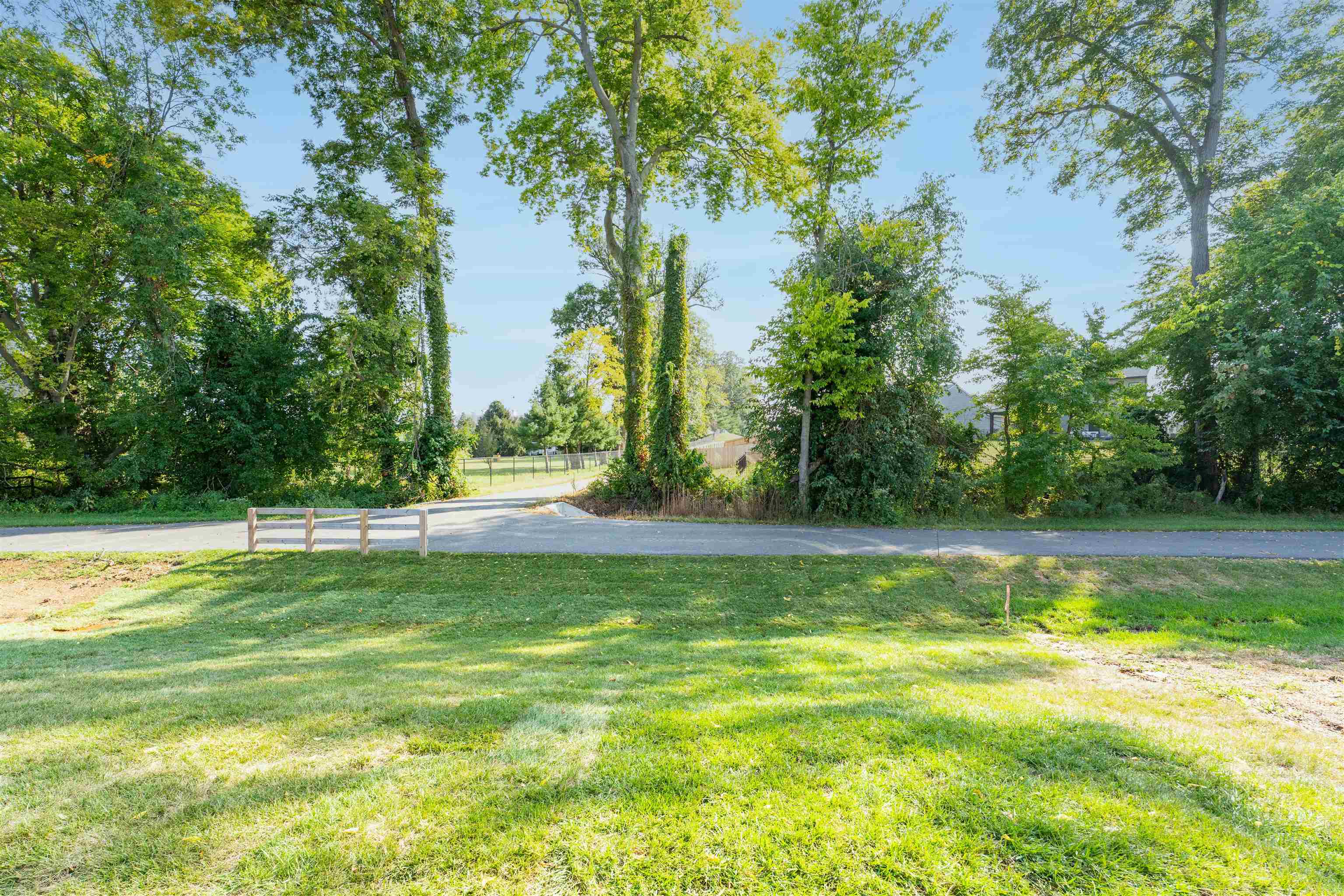 570 Alabaster Lane, Owensboro, Kentucky 42301, 3 Bedrooms Bedrooms, ,2 BathroomsBathrooms,Single Family Residence,For Sale,Alabaster Lane,92997