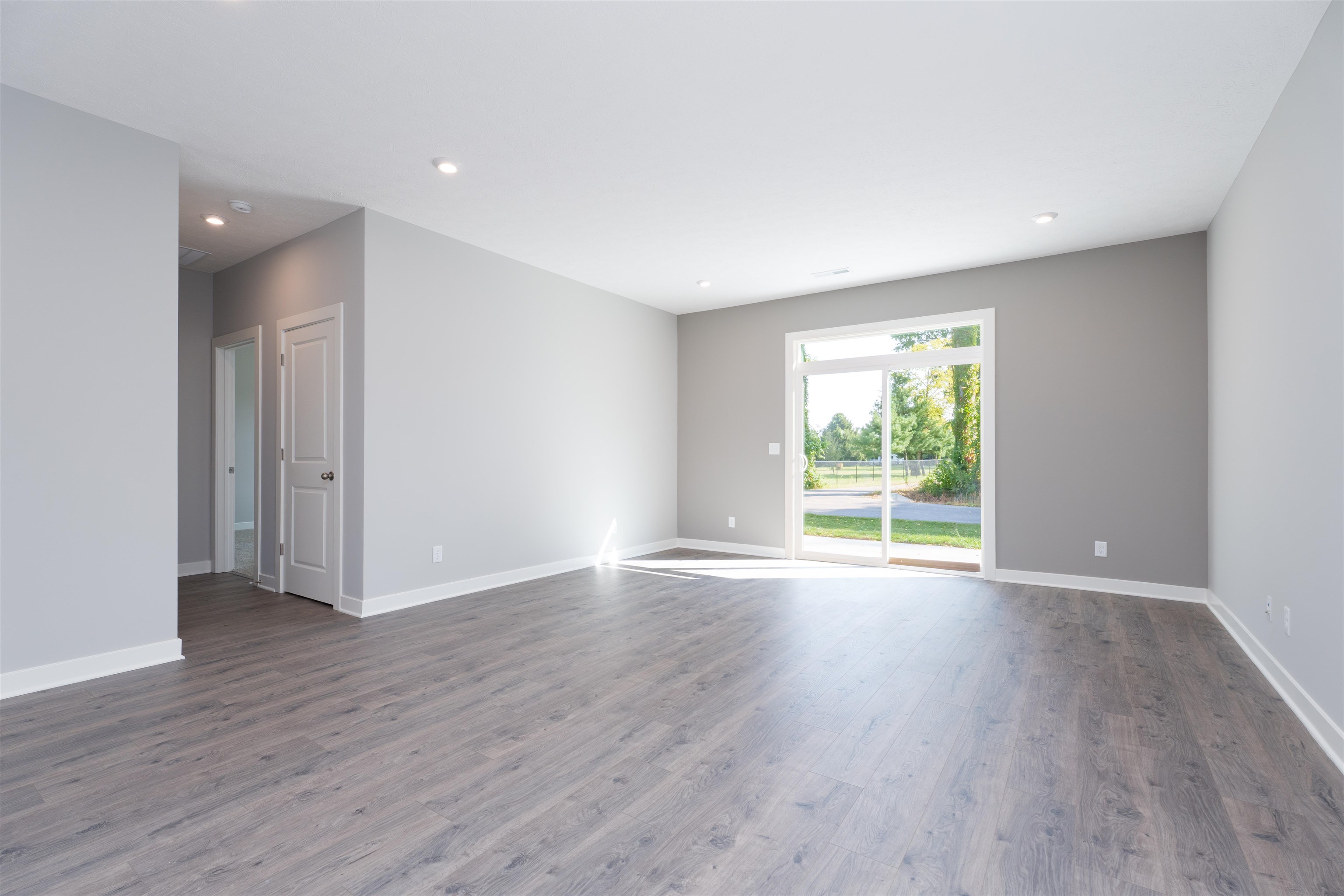 570 Alabaster Lane, Owensboro, Kentucky 42301, 3 Bedrooms Bedrooms, ,2 BathroomsBathrooms,Single Family Residence,For Sale,Alabaster Lane,92997