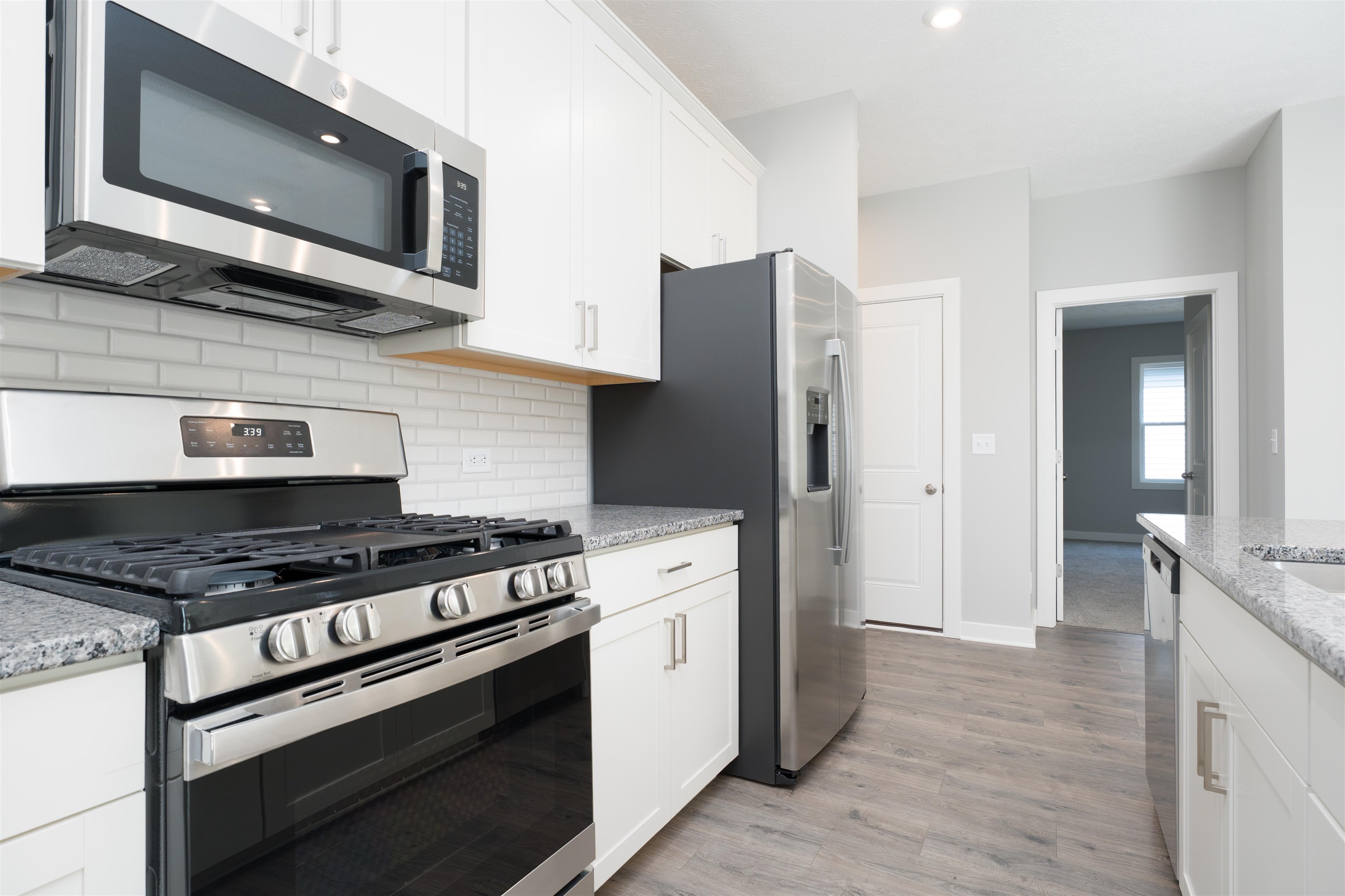 570 Alabaster Lane, Owensboro, Kentucky 42301, 3 Bedrooms Bedrooms, ,2 BathroomsBathrooms,Single Family Residence,For Sale,Alabaster Lane,92997