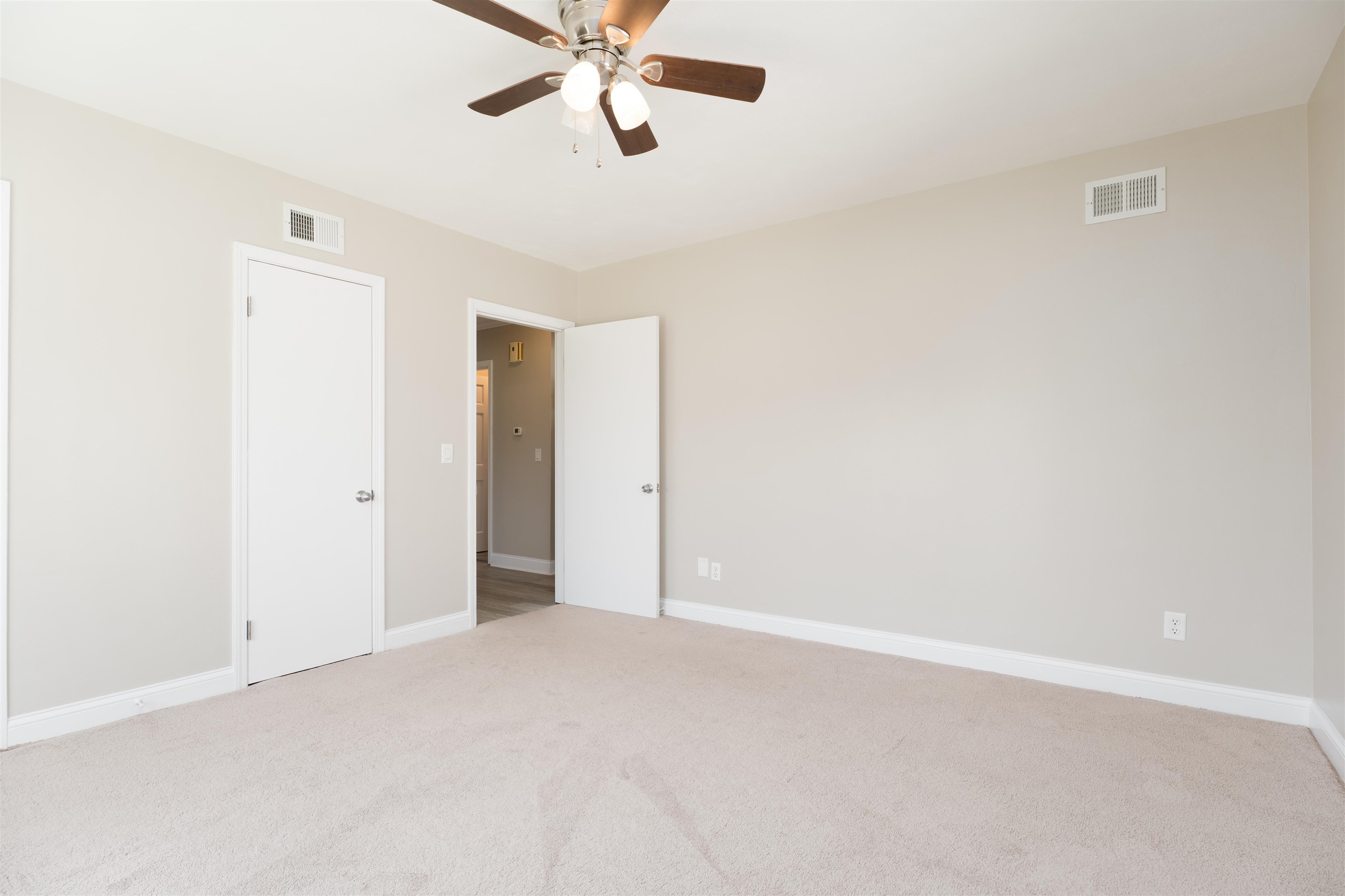 2548 Farrier Pl, Owensboro, Kentucky 42301, 3 Bedrooms Bedrooms, ,2 BathroomsBathrooms,Single Family Residence,For Sale,Farrier Pl,93011