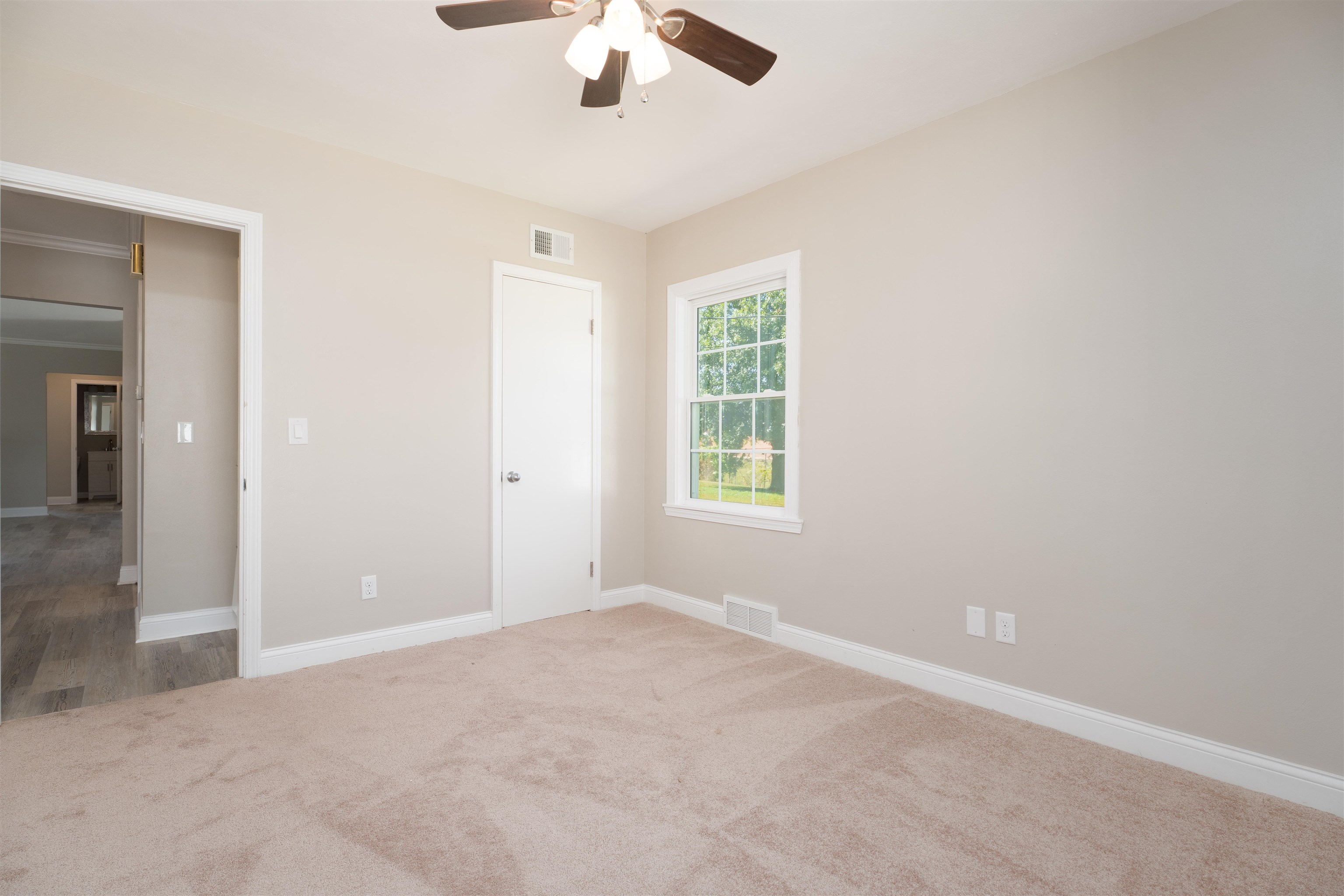 2548 Farrier Pl, Owensboro, Kentucky 42301, 3 Bedrooms Bedrooms, ,2 BathroomsBathrooms,Single Family Residence,For Sale,Farrier Pl,93011