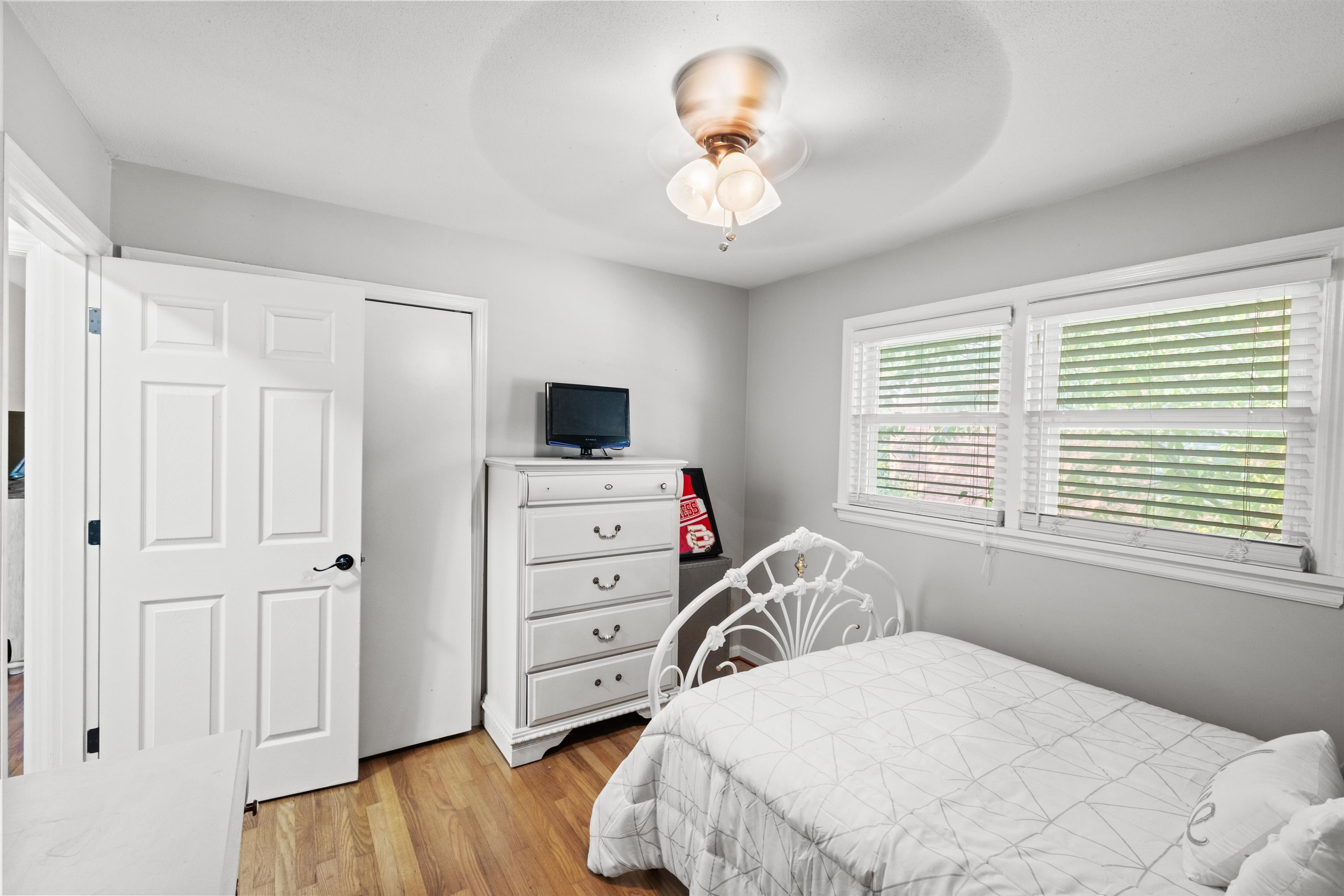 1122 Halifax Drive, Owensboro, Kentucky 42301, 3 Bedrooms Bedrooms, ,2 BathroomsBathrooms,Single Family Residence,For Sale,Halifax Drive,93061