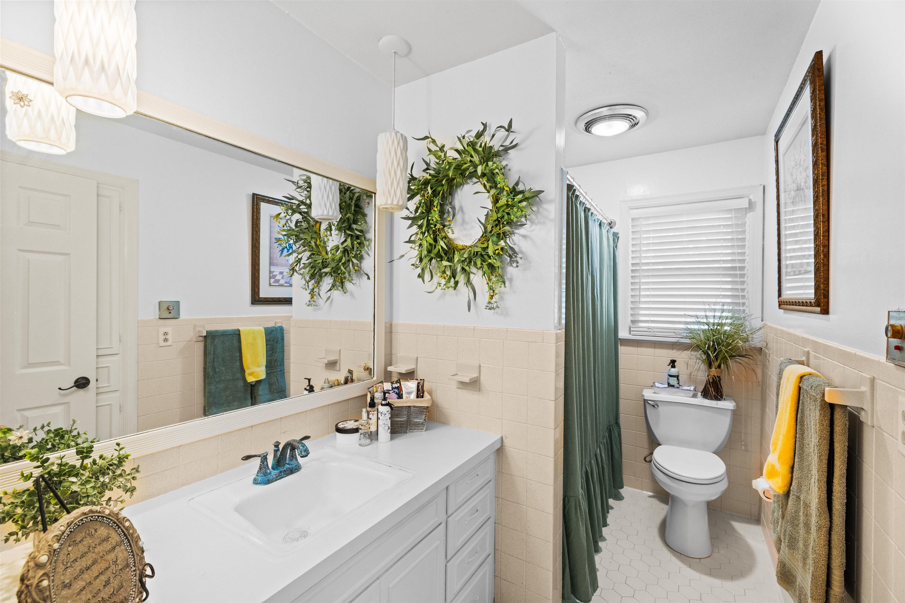 1122 Halifax Drive, Owensboro, Kentucky 42301, 3 Bedrooms Bedrooms, ,2 BathroomsBathrooms,Single Family Residence,For Sale,Halifax Drive,93061