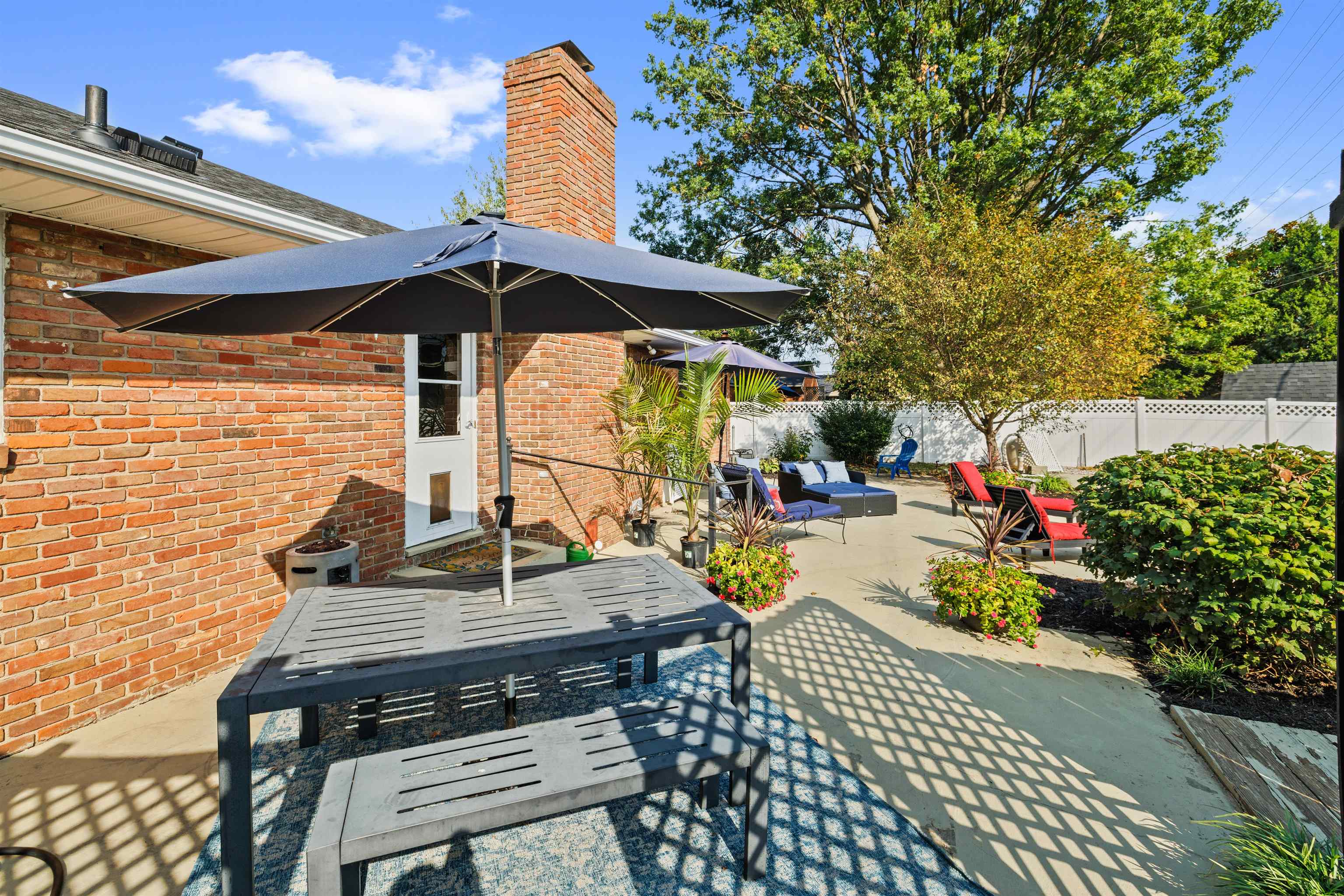 1122 Halifax Drive, Owensboro, Kentucky 42301, 3 Bedrooms Bedrooms, ,2 BathroomsBathrooms,Single Family Residence,For Sale,Halifax Drive,93061