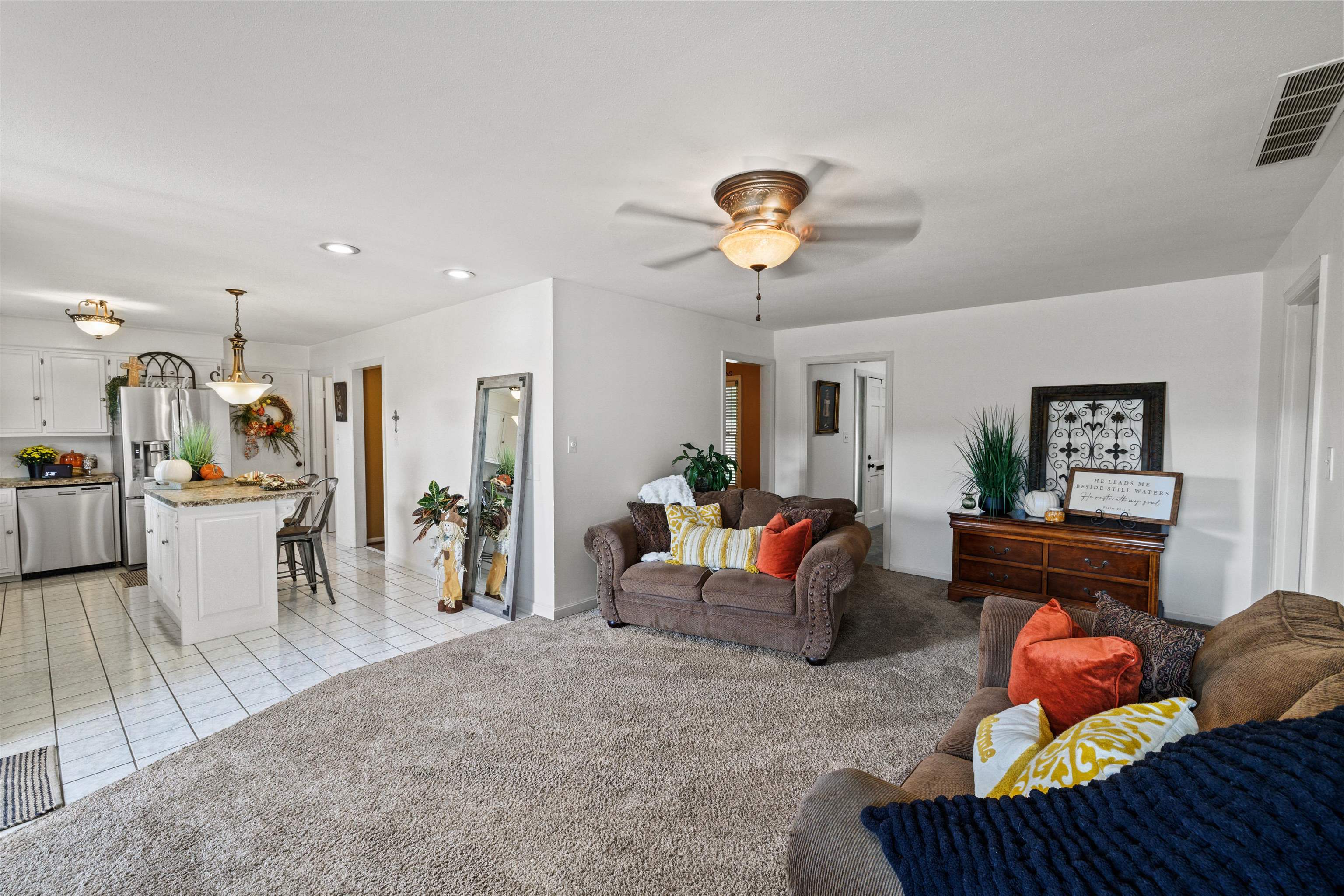 1122 Halifax Drive, Owensboro, Kentucky 42301, 3 Bedrooms Bedrooms, ,2 BathroomsBathrooms,Single Family Residence,For Sale,Halifax Drive,93061