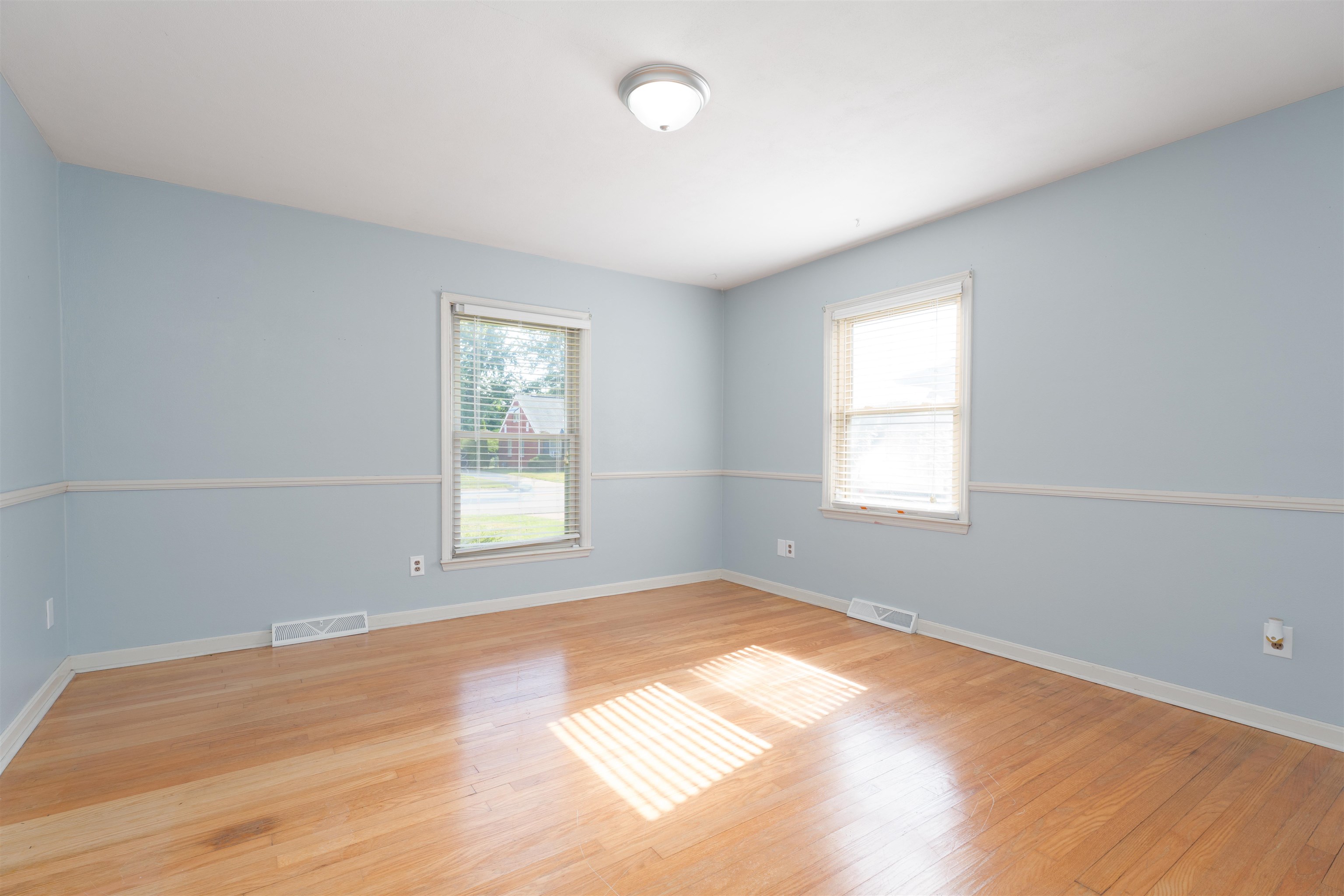 1413 Tamarack Rd, Owensboro, Kentucky 42301, 5 Bedrooms Bedrooms, ,2 BathroomsBathrooms,Single Family Residence,For Sale,Tamarack Rd,93065