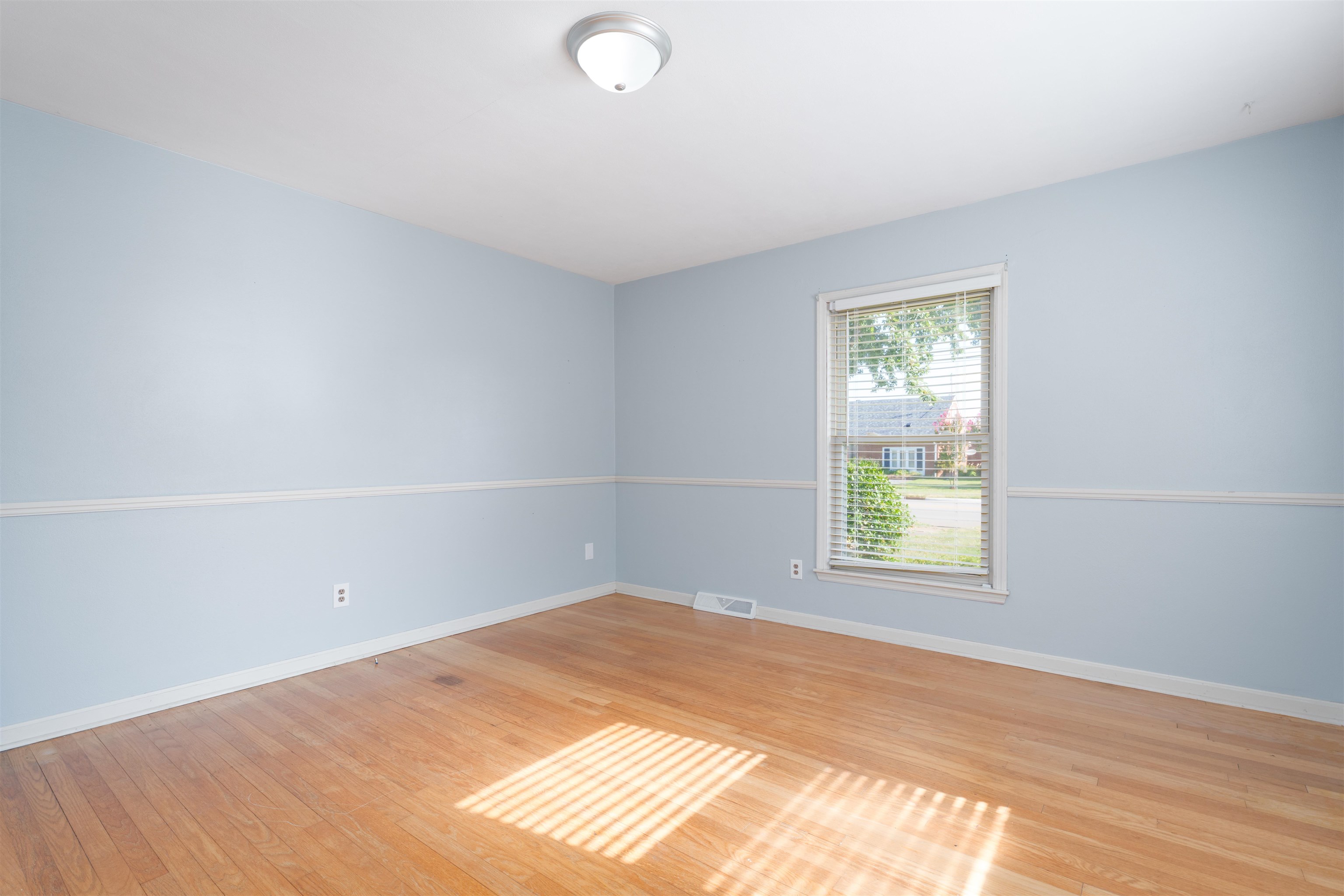 1413 Tamarack Rd, Owensboro, Kentucky 42301, 5 Bedrooms Bedrooms, ,2 BathroomsBathrooms,Single Family Residence,For Sale,Tamarack Rd,93065