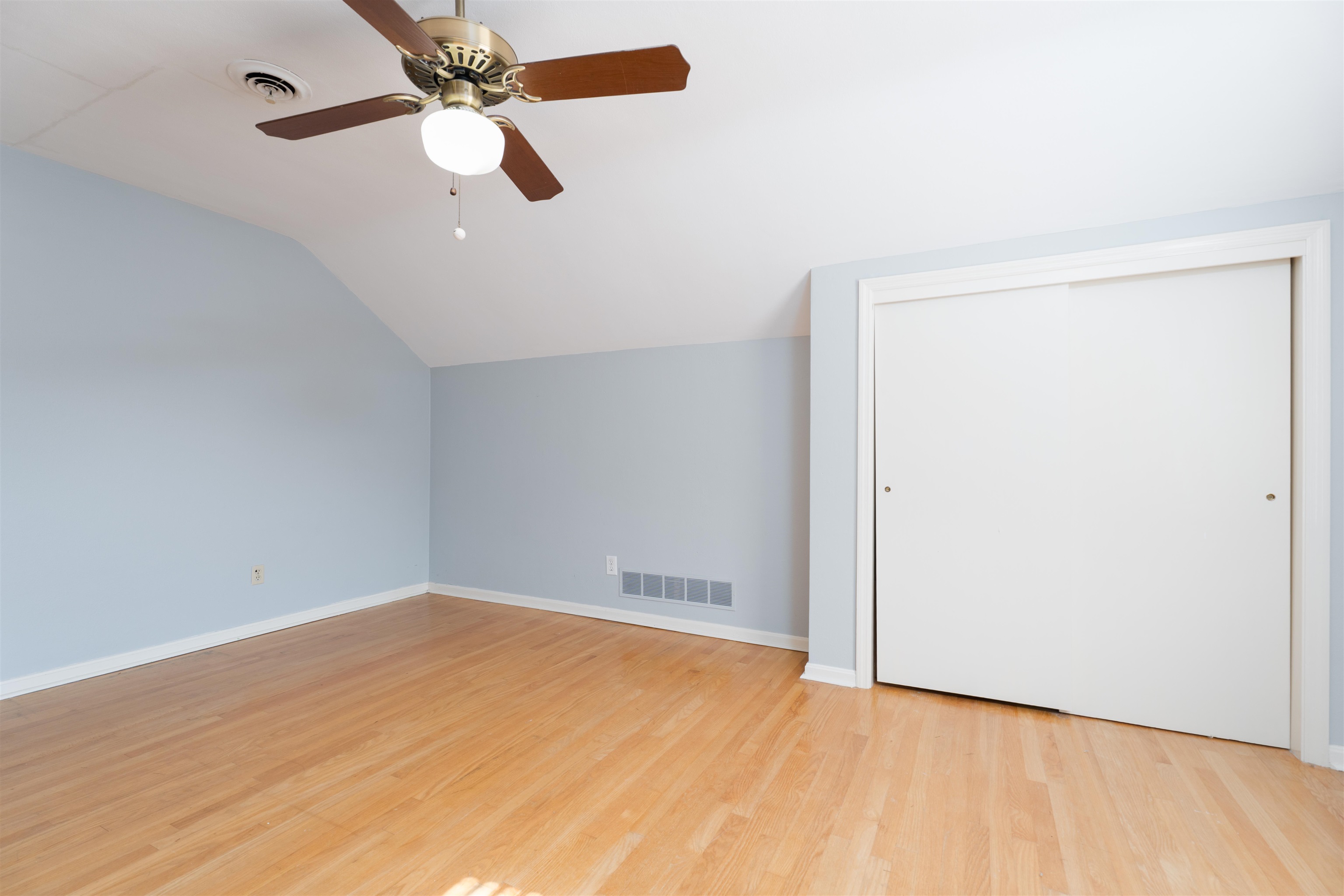 1413 Tamarack Rd, Owensboro, Kentucky 42301, 5 Bedrooms Bedrooms, ,2 BathroomsBathrooms,Single Family Residence,For Sale,Tamarack Rd,93065