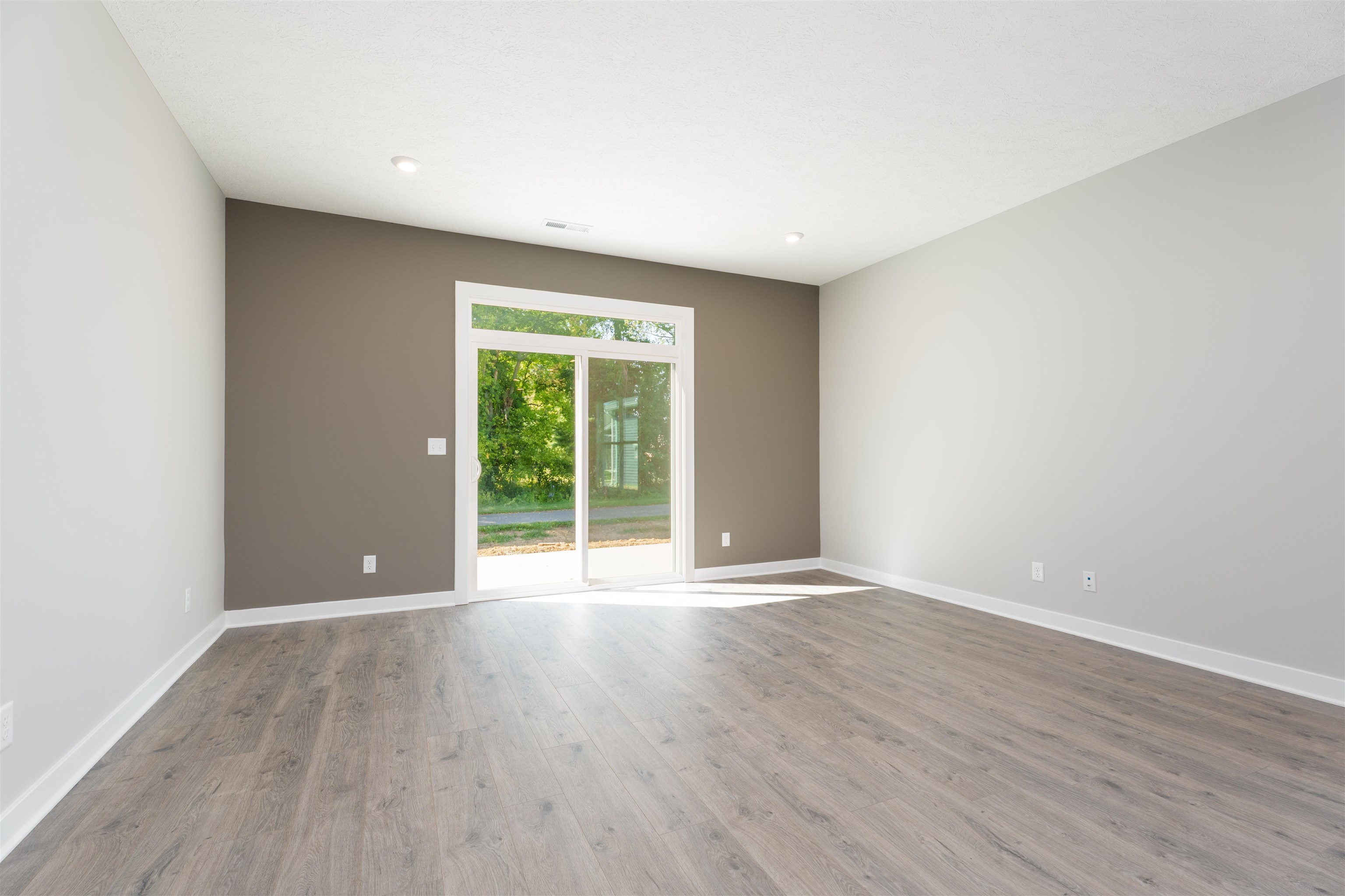 558 Alabaster Ln, Owensboro, Kentucky 42301, 3 Bedrooms Bedrooms, ,2 BathroomsBathrooms,Single Family Residence,For Sale,Alabaster Ln,93074