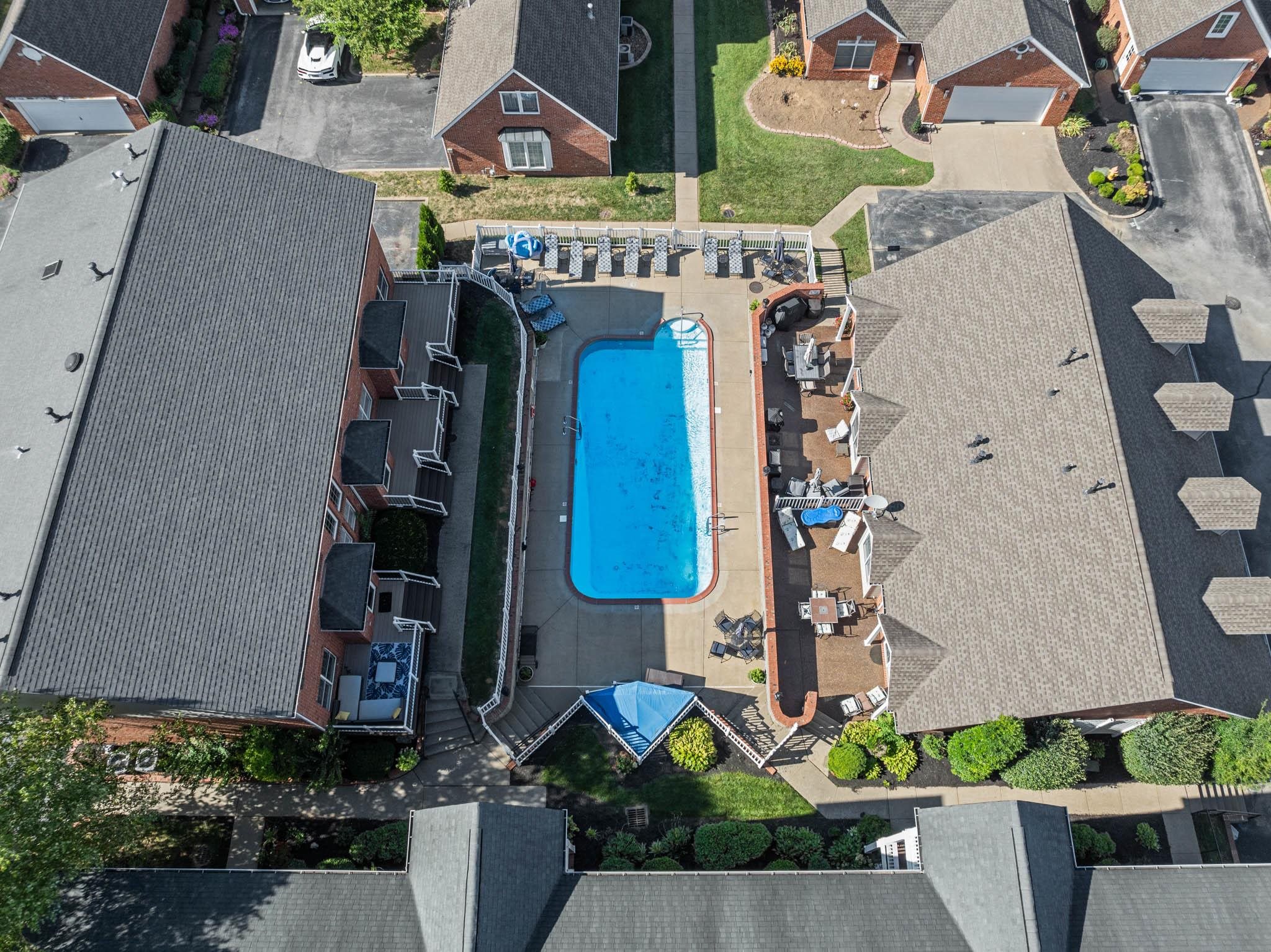 921 1st Street, Owensboro, Kentucky 42301-0687, 2 Bedrooms Bedrooms, ,2 BathroomsBathrooms,Single Family Residence,For Sale,1st Street,93082