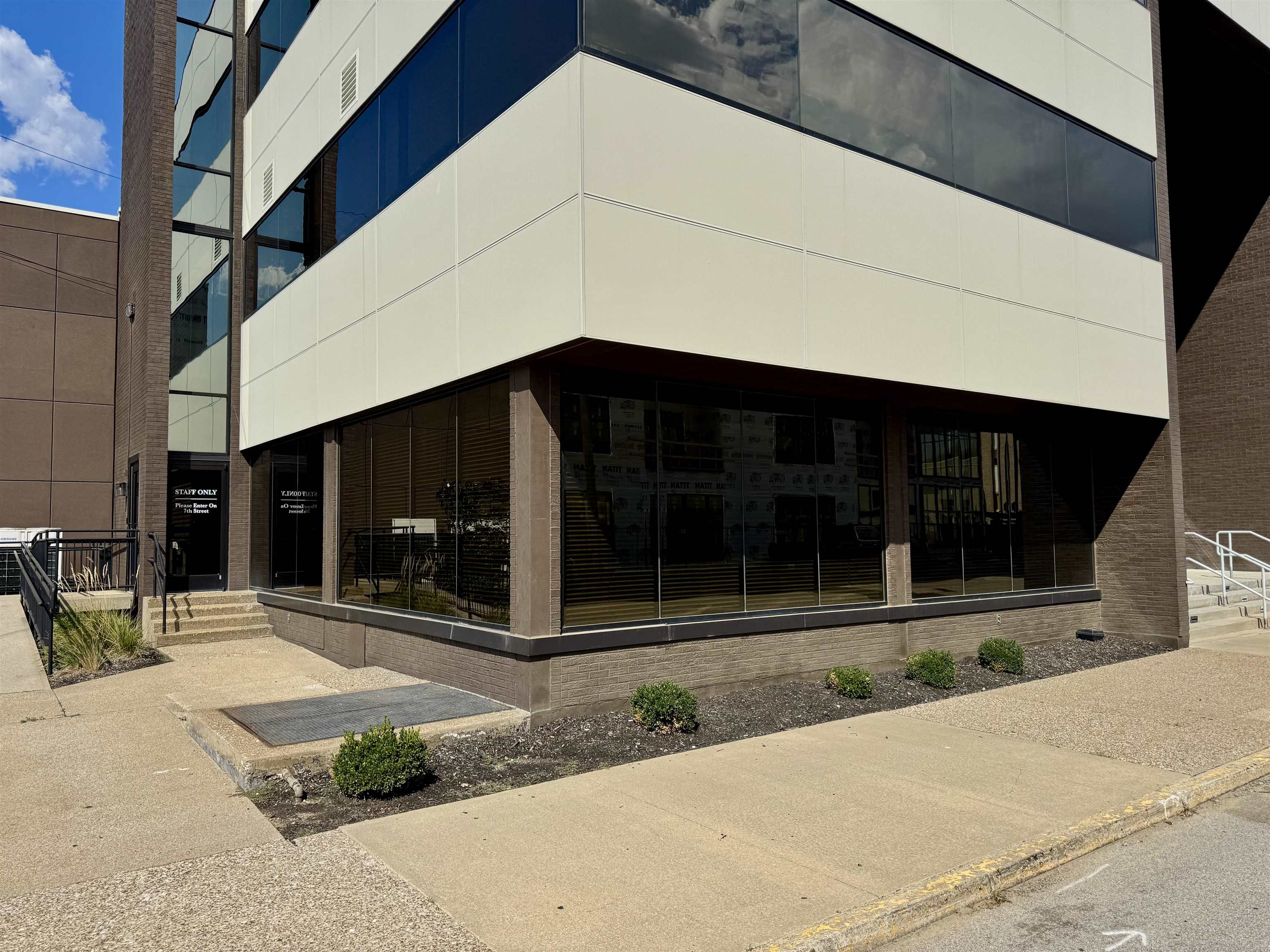 608 Frederica St. 100-B, Owensboro, Kentucky 42301, ,Office,For Sale,Frederica St. 100-B,93085