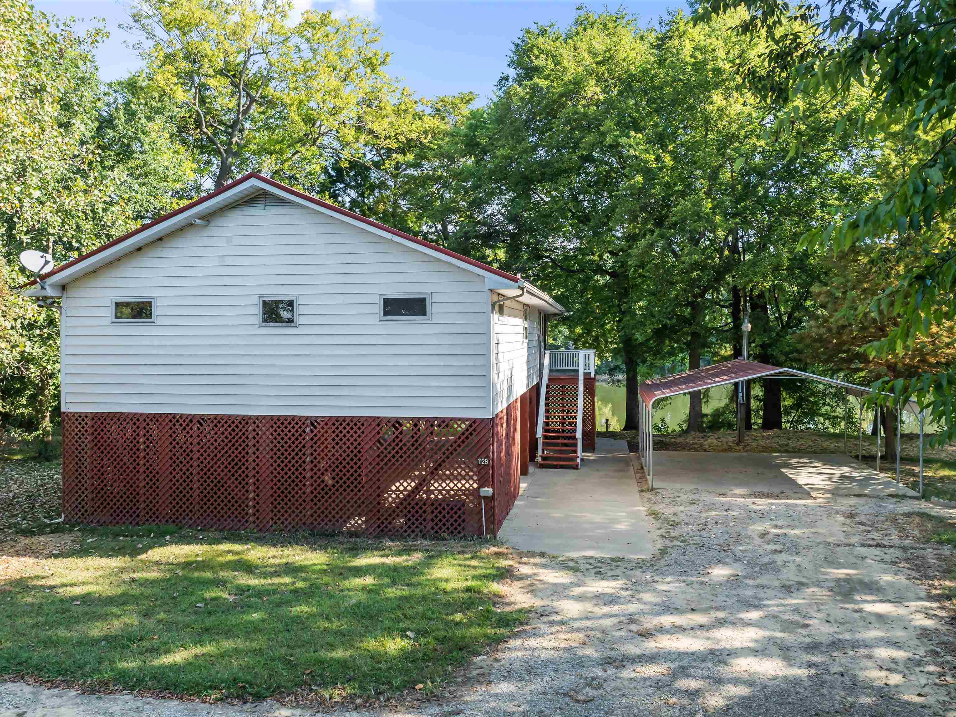 1128 HWY 138, Rumsey, Kentucky 42371, 2 Bedrooms Bedrooms, ,1 BathroomBathrooms,Single Family Residence,For Sale,HWY 138,93094