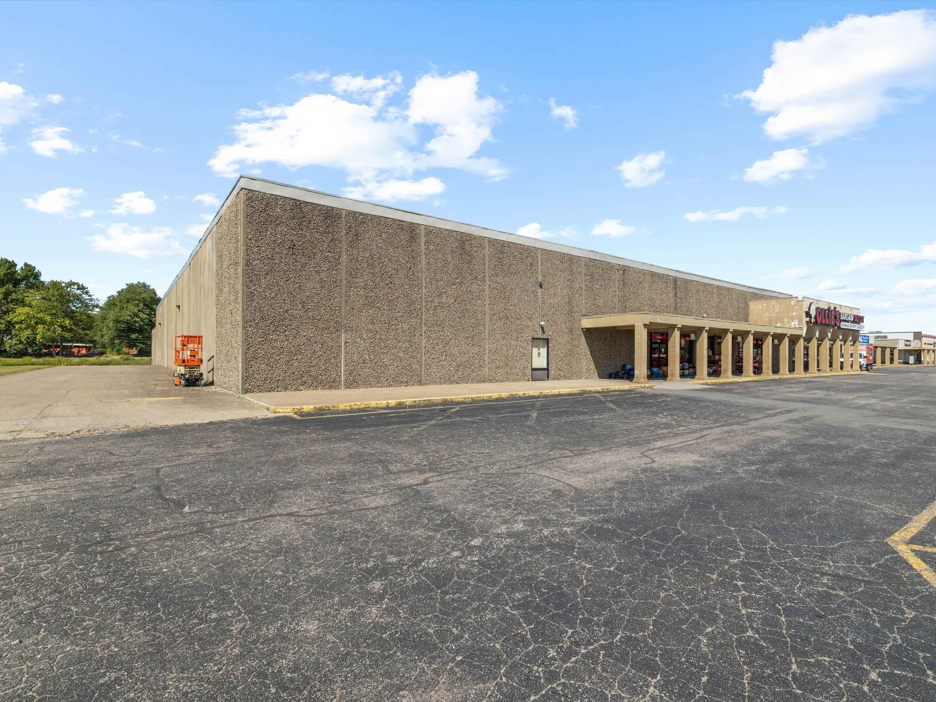 2845 Parrish Avenue, Owensboro, Kentucky 42301, ,Retail,For Sale,Parrish Avenue,93104