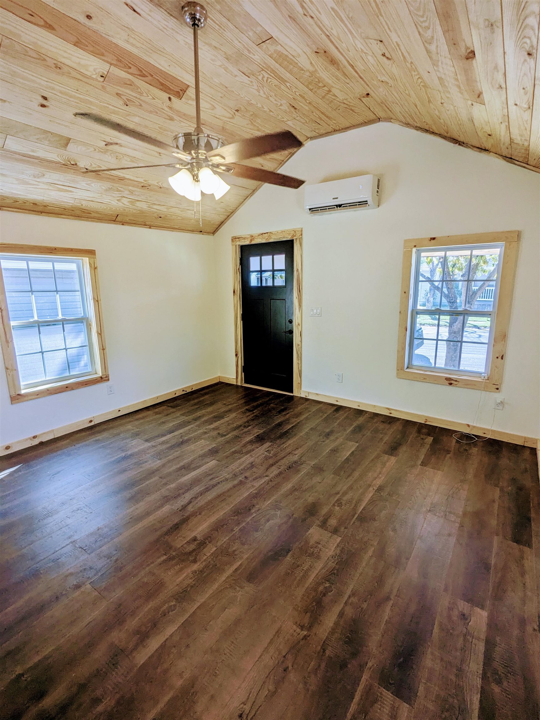 509 Omega Street, Owensboro, Kentucky 42301, 1 Bedroom Bedrooms, ,1 BathroomBathrooms,Single Family Residence,For Sale,Omega Street,93138