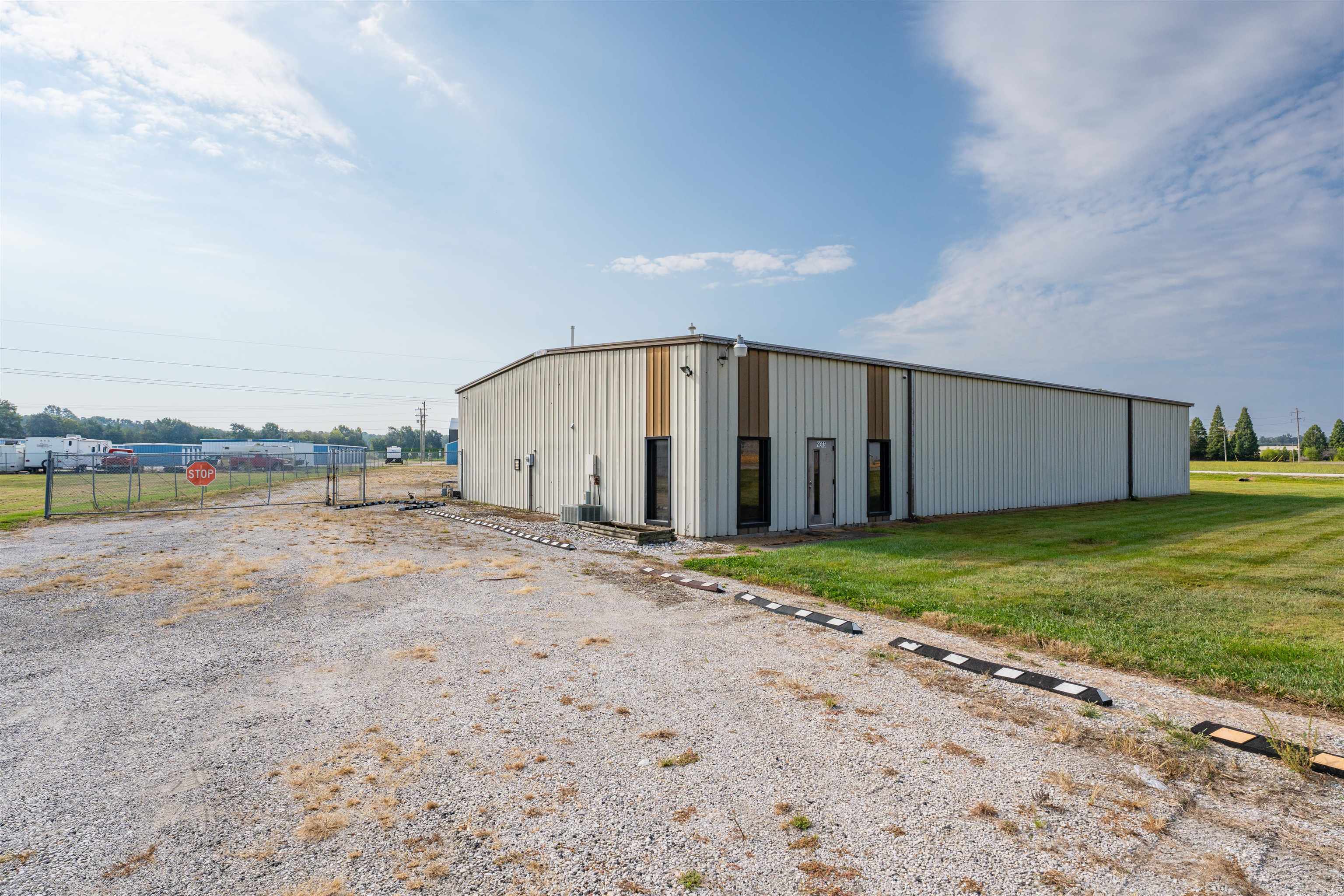 9075 Highway 60, Lewisport, Kentucky 42351, ,Mixed Use,For Sale,Highway 60,93145