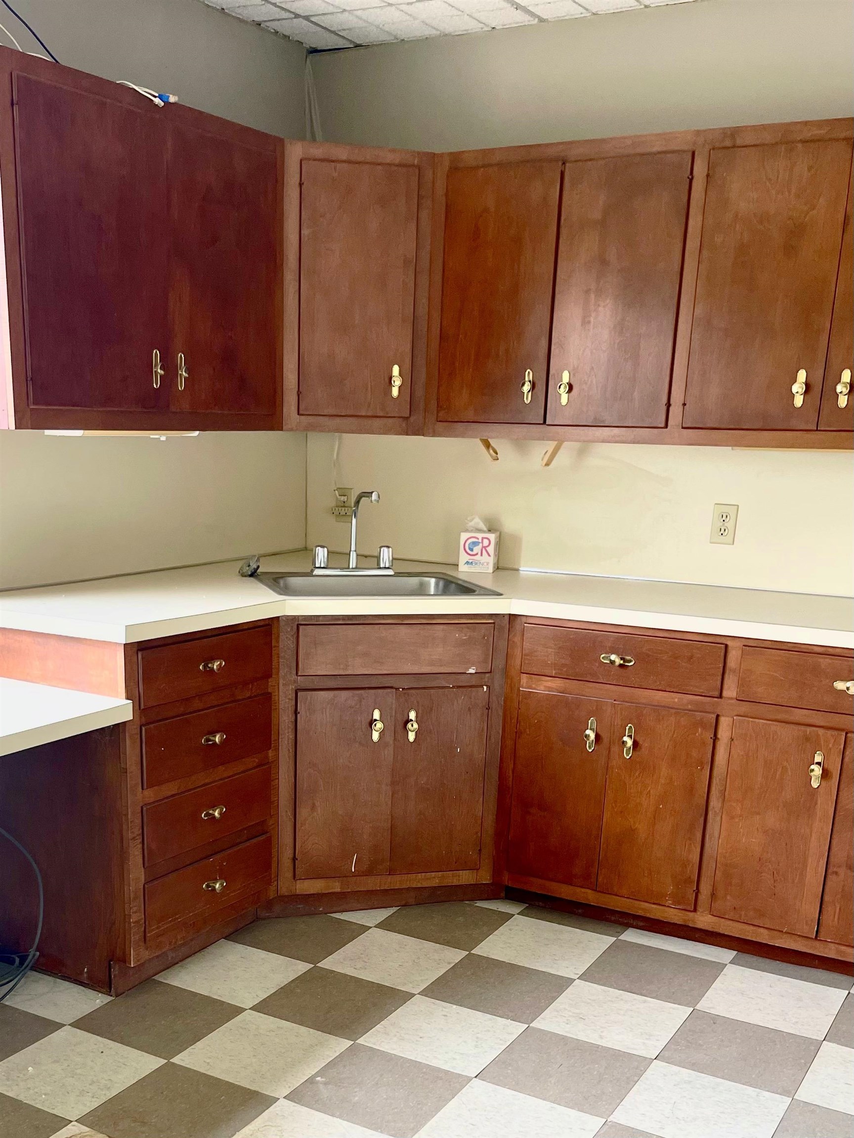 1700 Frederica Street, Owensboro, Kentucky 42301, ,Business,For Sale,Frederica Street,93157