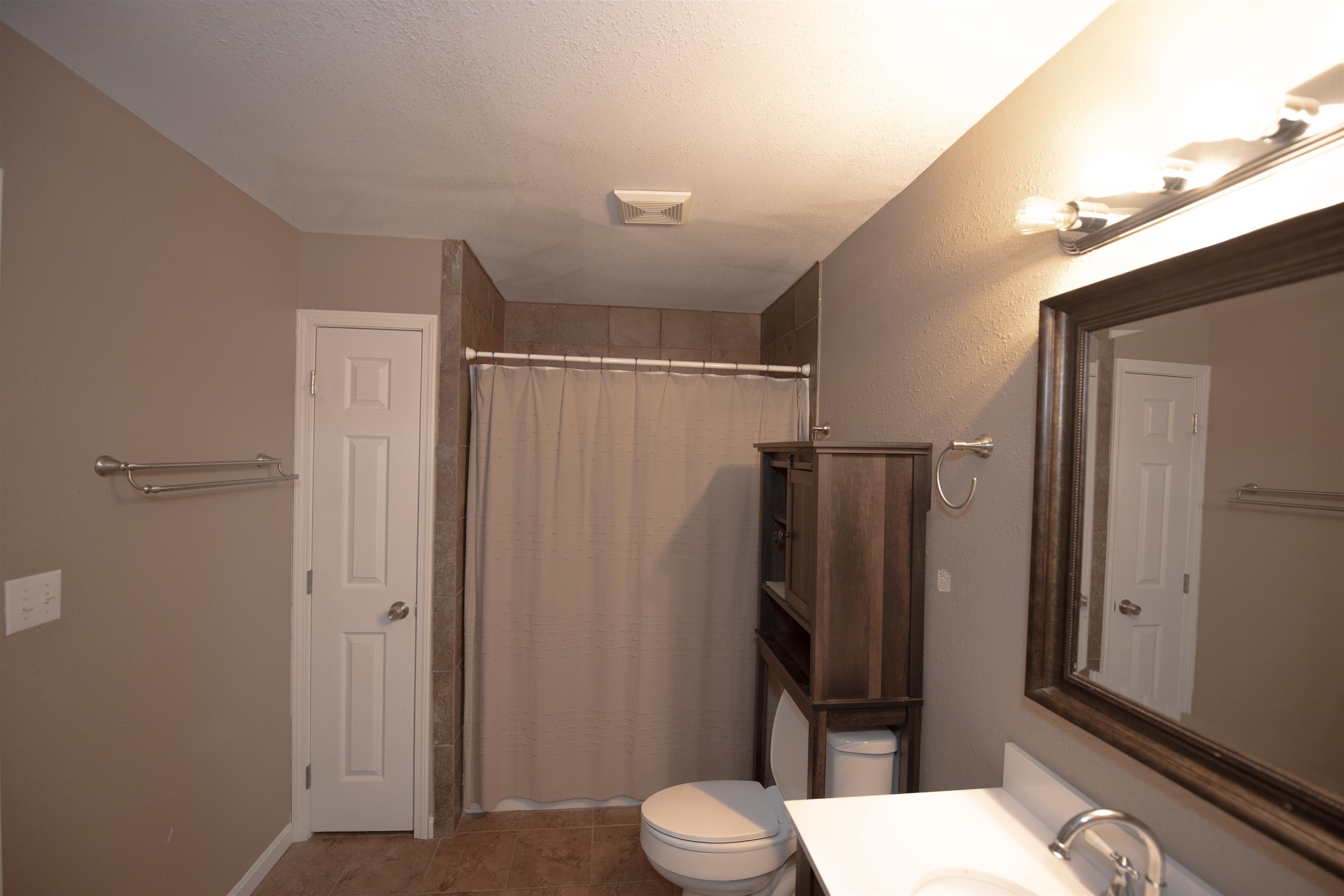 2173 Rogersville Rd, Radcliff, Kentucky 40160, 5 Bedrooms Bedrooms, ,4 BathroomsBathrooms,Ranch,For Sale,Rogersville Rd,93166