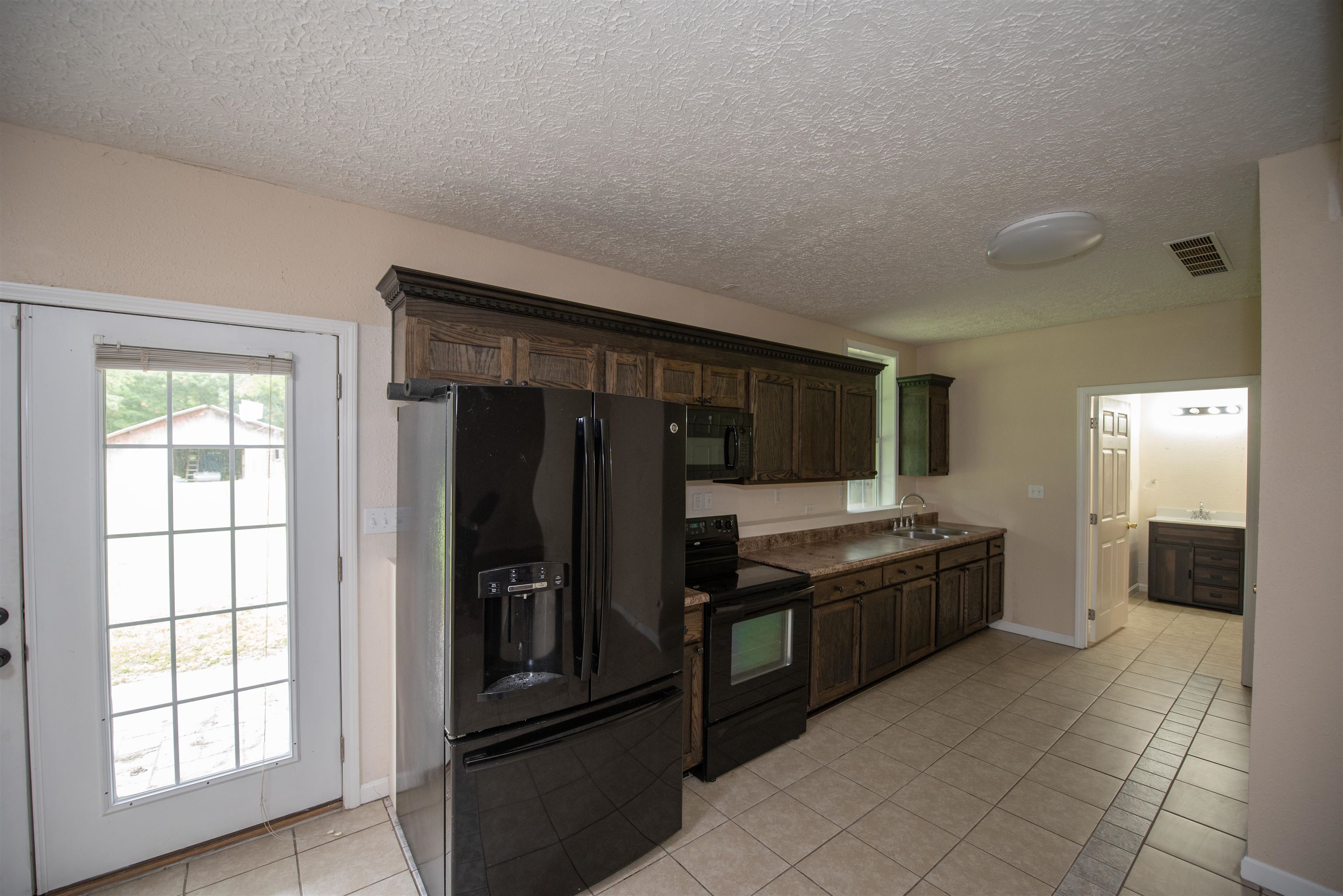 2173 Rogersville Rd, Radcliff, Kentucky 40160, 5 Bedrooms Bedrooms, ,4 BathroomsBathrooms,Ranch,For Sale,Rogersville Rd,93166