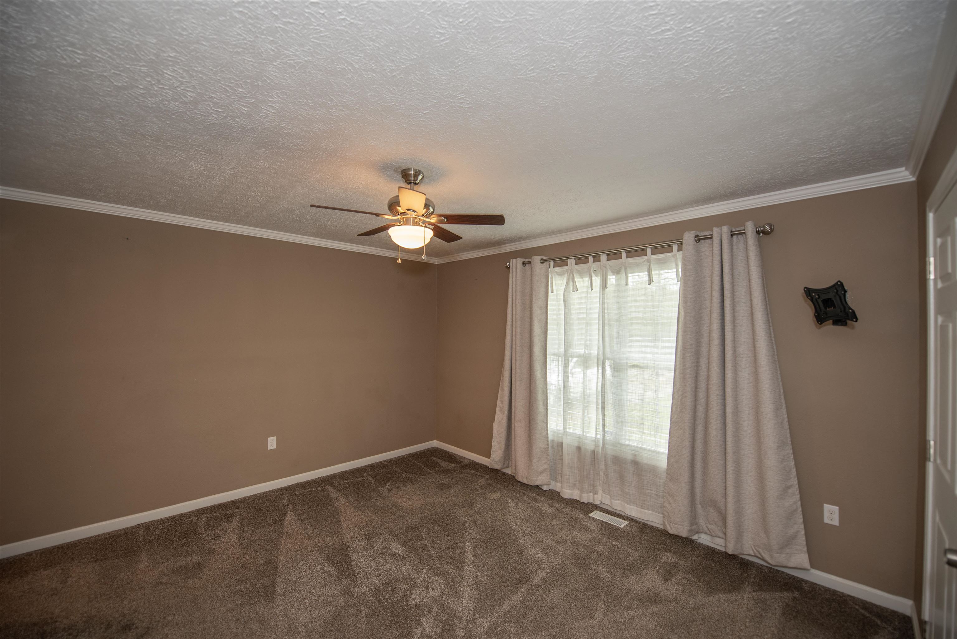 2173 Rogersville Rd, Radcliff, Kentucky 40160, 5 Bedrooms Bedrooms, ,4 BathroomsBathrooms,Ranch,For Sale,Rogersville Rd,93166