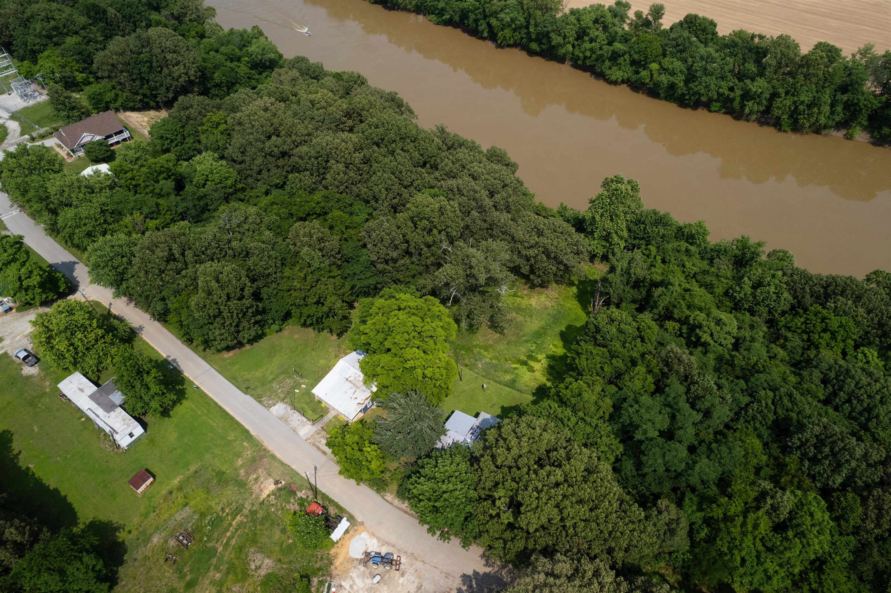 150 Highbanks Ferry Rd, Slaughters, Kentucky 42456, 2 Bedrooms Bedrooms, ,1 BathroomBathrooms,Single Family Residence,For Sale,Highbanks Ferry Rd,93170