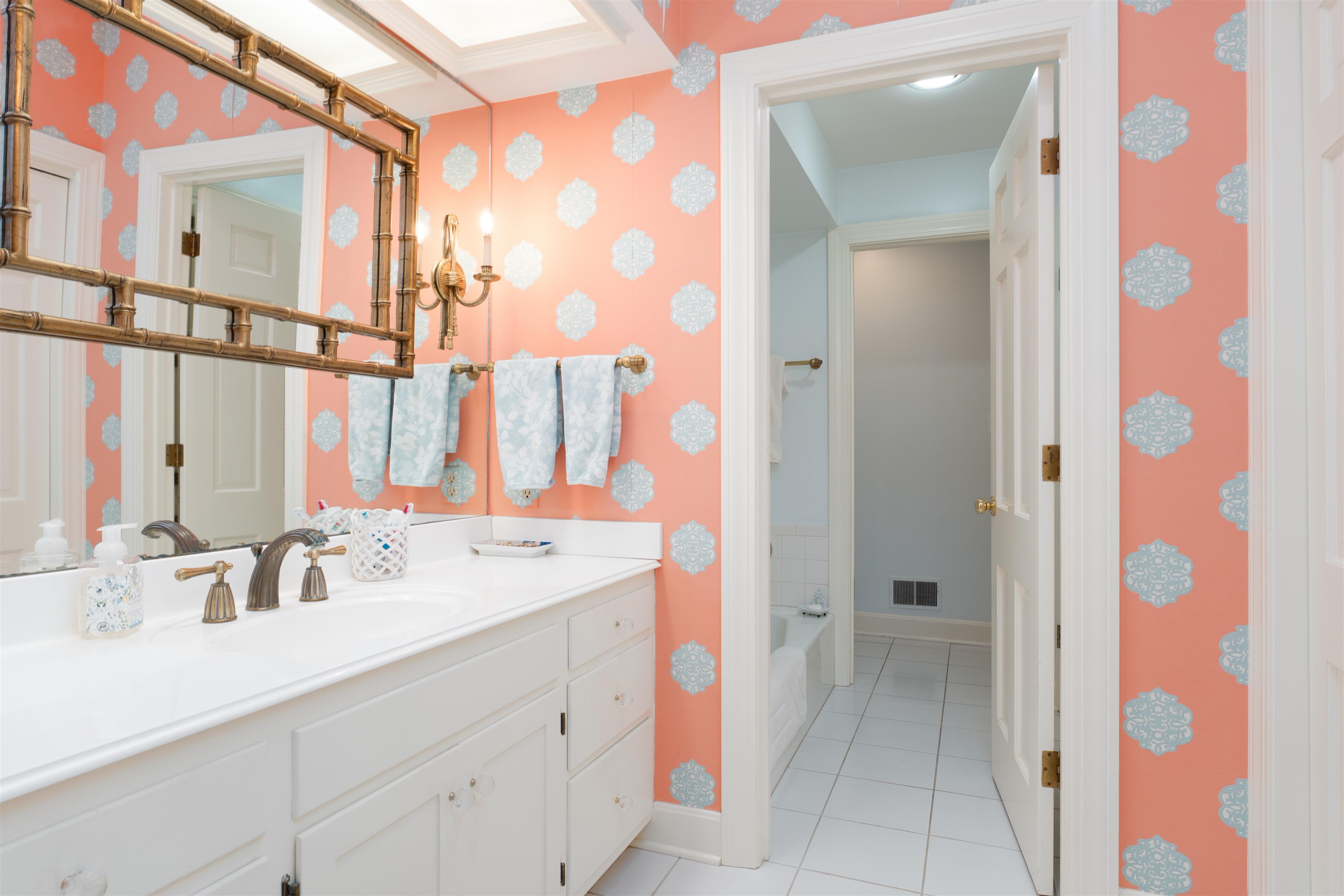 1927 Eaton Ave, Owensboro, Kentucky 42301, 4 Bedrooms Bedrooms, ,3 BathroomsBathrooms,Single Family Residence,For Sale,Eaton Ave,93197