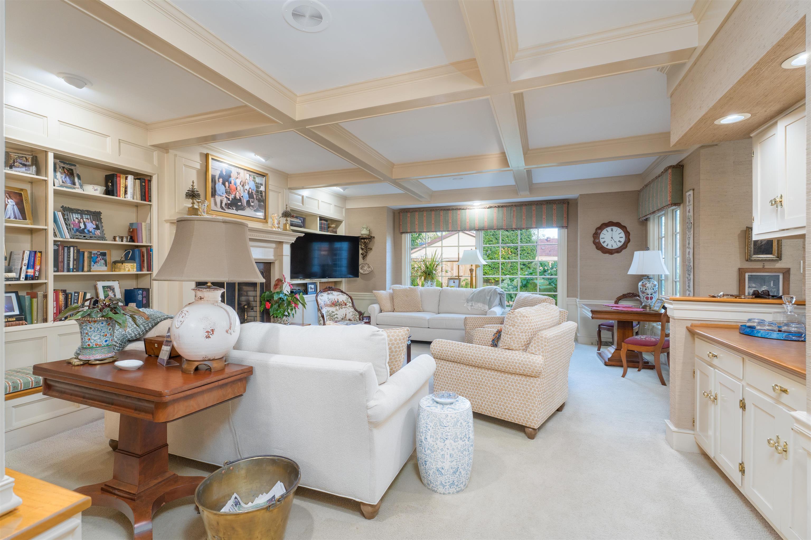 1927 Eaton Ave, Owensboro, Kentucky 42301, 4 Bedrooms Bedrooms, ,3 BathroomsBathrooms,Single Family Residence,For Sale,Eaton Ave,93197