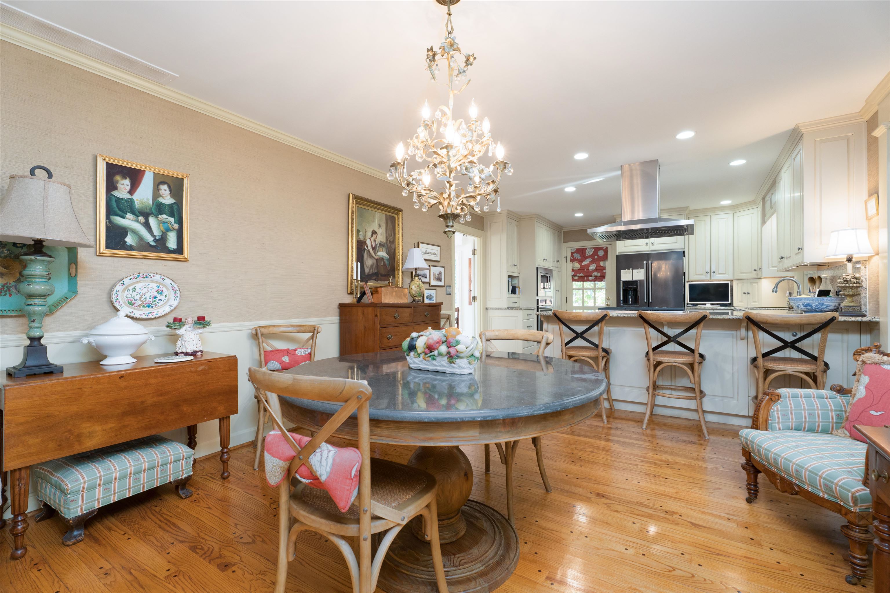 1927 Eaton Ave, Owensboro, Kentucky 42301, 4 Bedrooms Bedrooms, ,3 BathroomsBathrooms,Single Family Residence,For Sale,Eaton Ave,93197