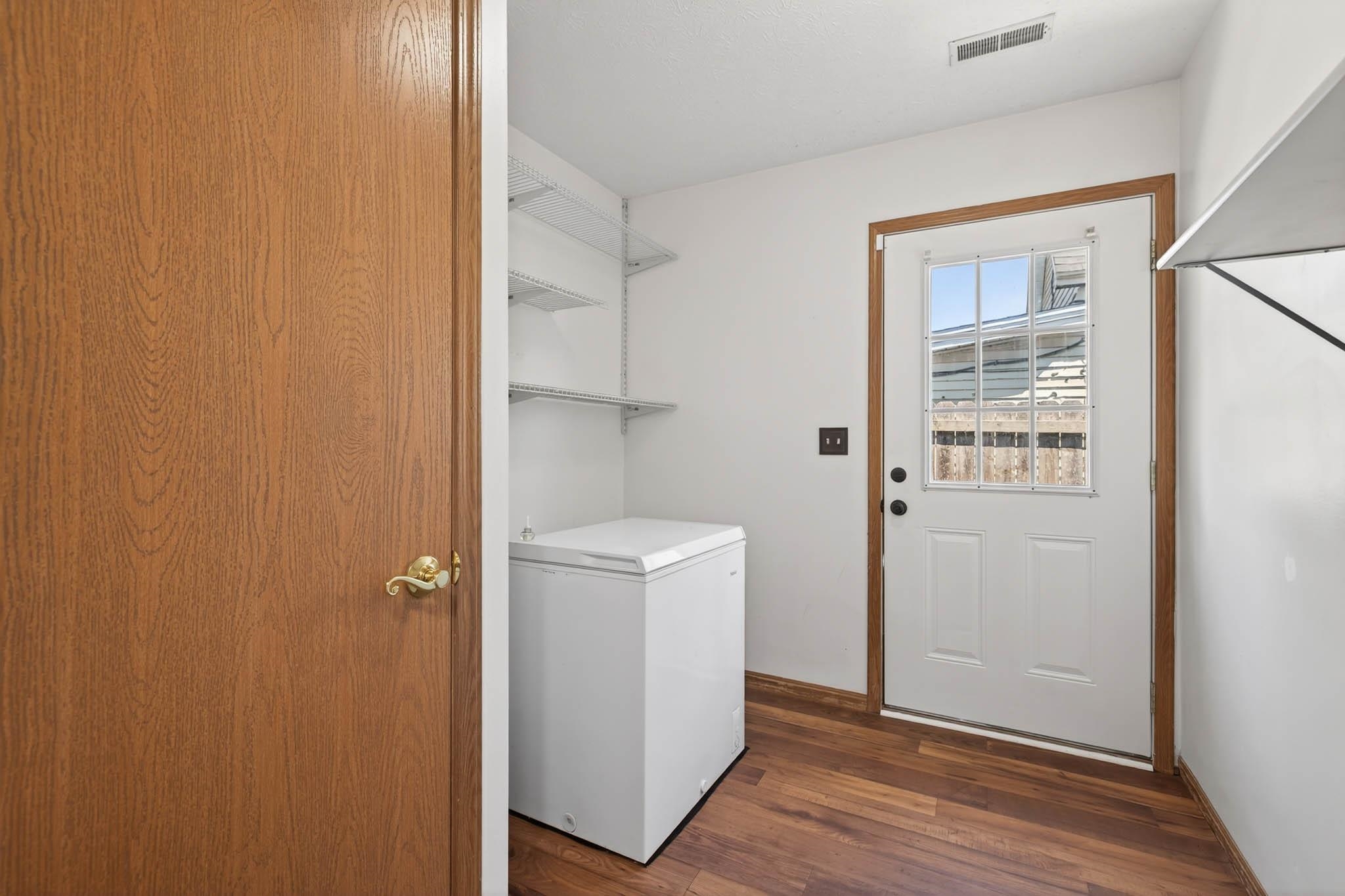 1605 Fifth Street, Owensboro, Kentucky 42301, 3 Bedrooms Bedrooms, ,1 BathroomBathrooms,Single Family Residence,For Sale,Fifth Street,93199