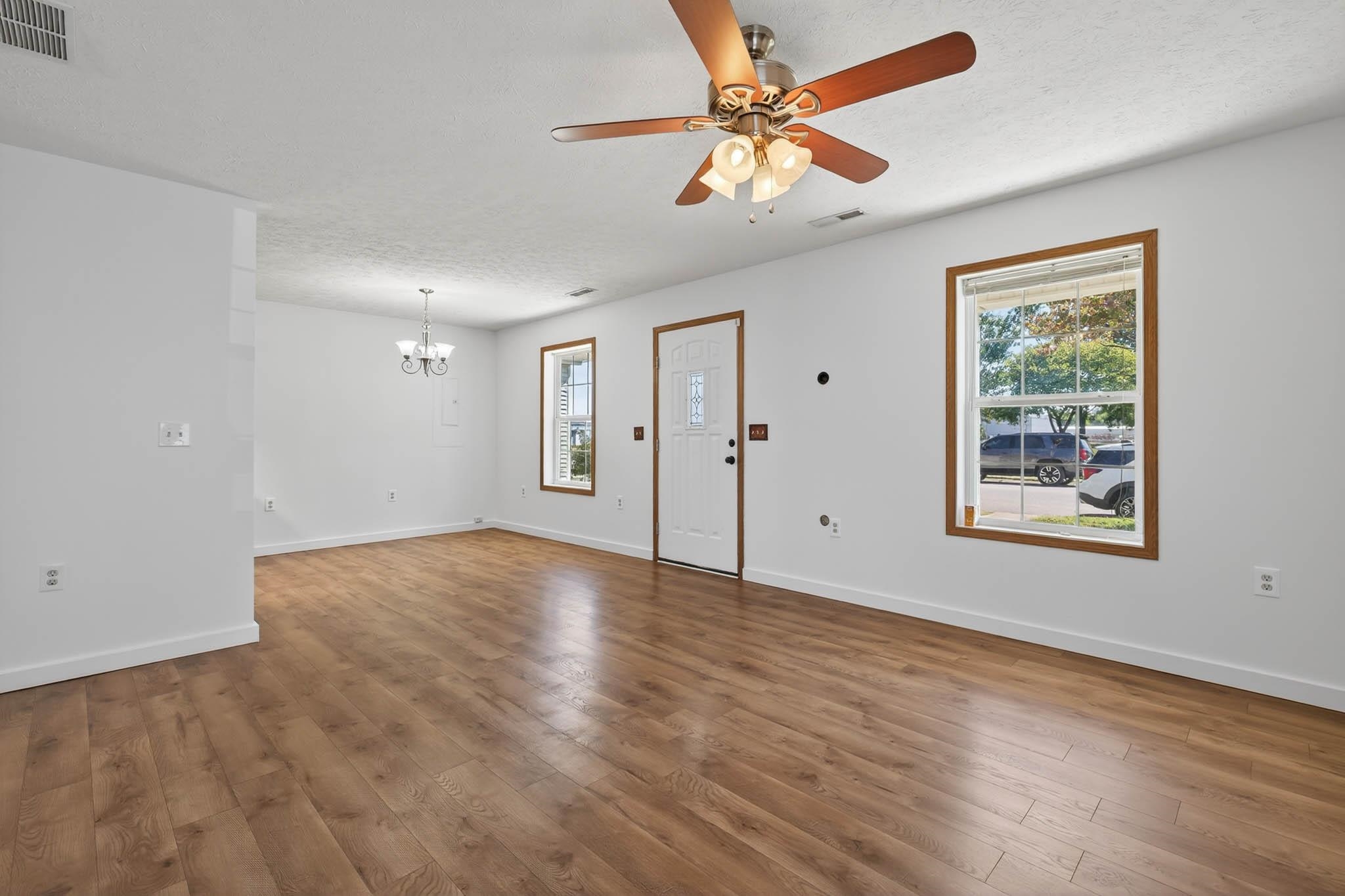 1605 Fifth Street, Owensboro, Kentucky 42301, 3 Bedrooms Bedrooms, ,1 BathroomBathrooms,Single Family Residence,For Sale,Fifth Street,93199