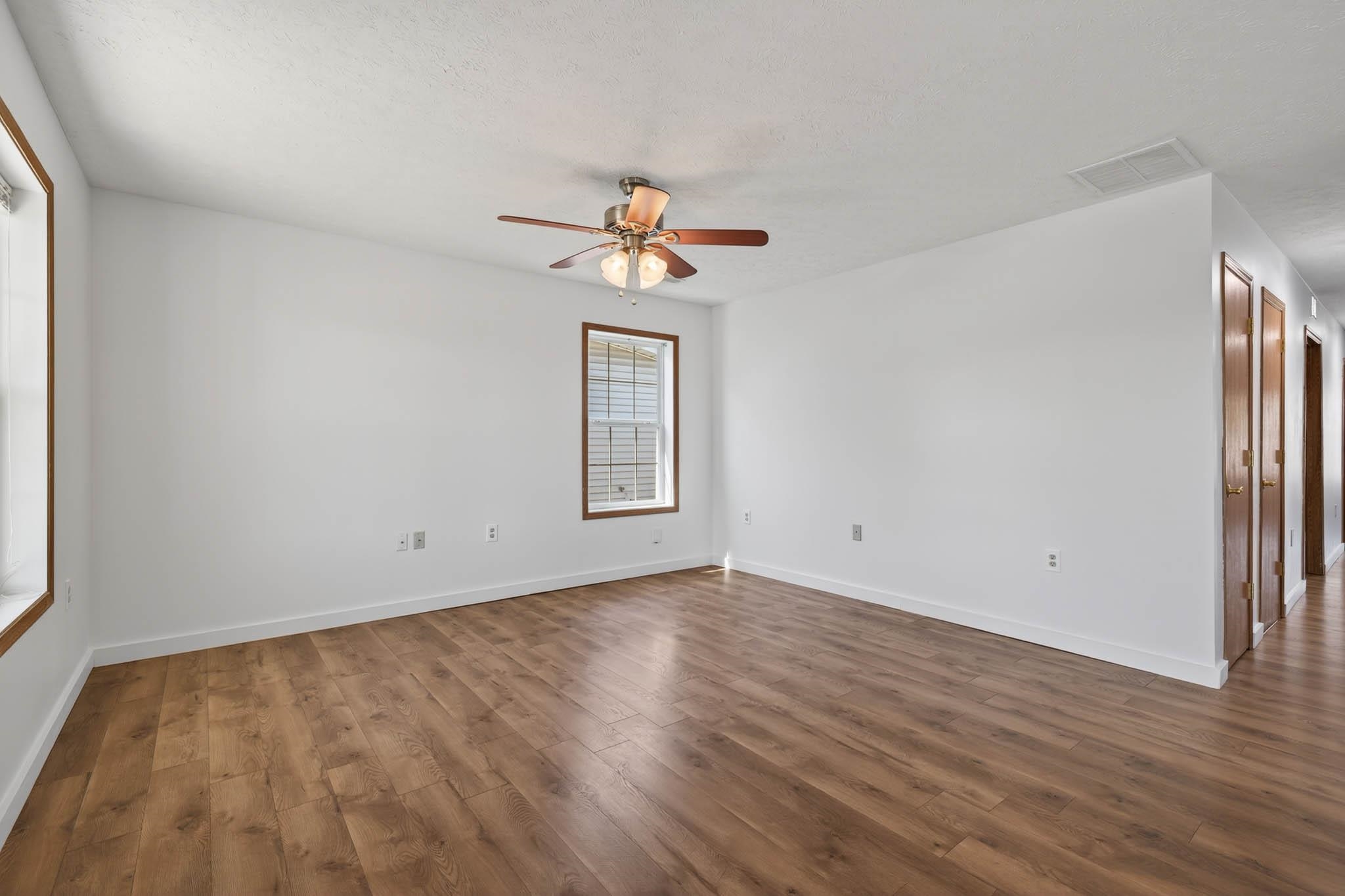 1605 Fifth Street, Owensboro, Kentucky 42301, 3 Bedrooms Bedrooms, ,1 BathroomBathrooms,Single Family Residence,For Sale,Fifth Street,93199