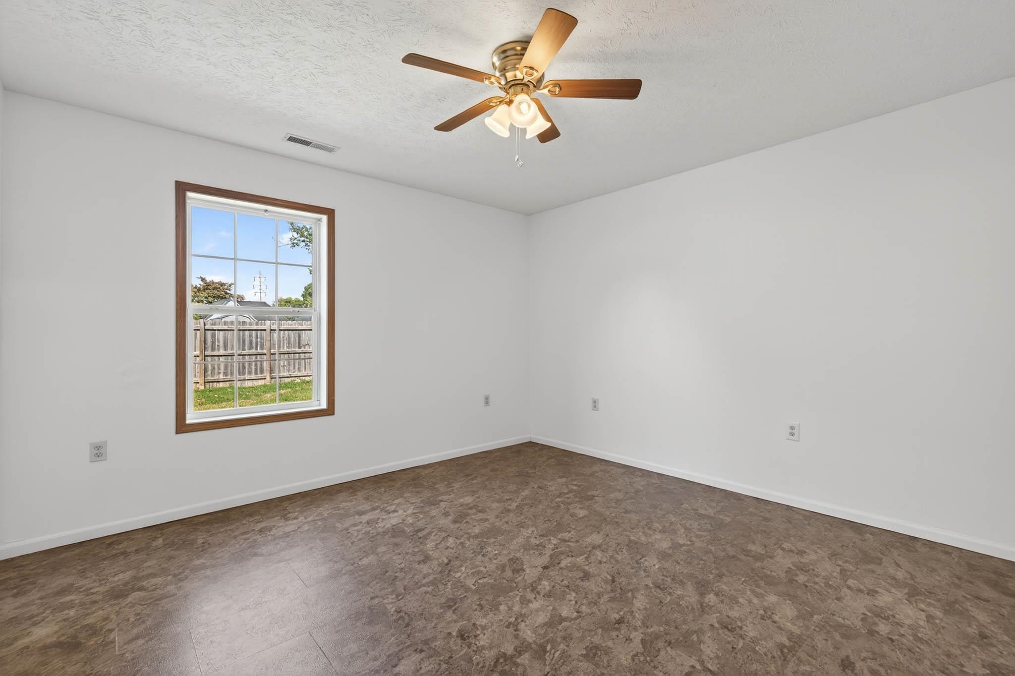 1605 Fifth Street, Owensboro, Kentucky 42301, 3 Bedrooms Bedrooms, ,1 BathroomBathrooms,Single Family Residence,For Sale,Fifth Street,93199