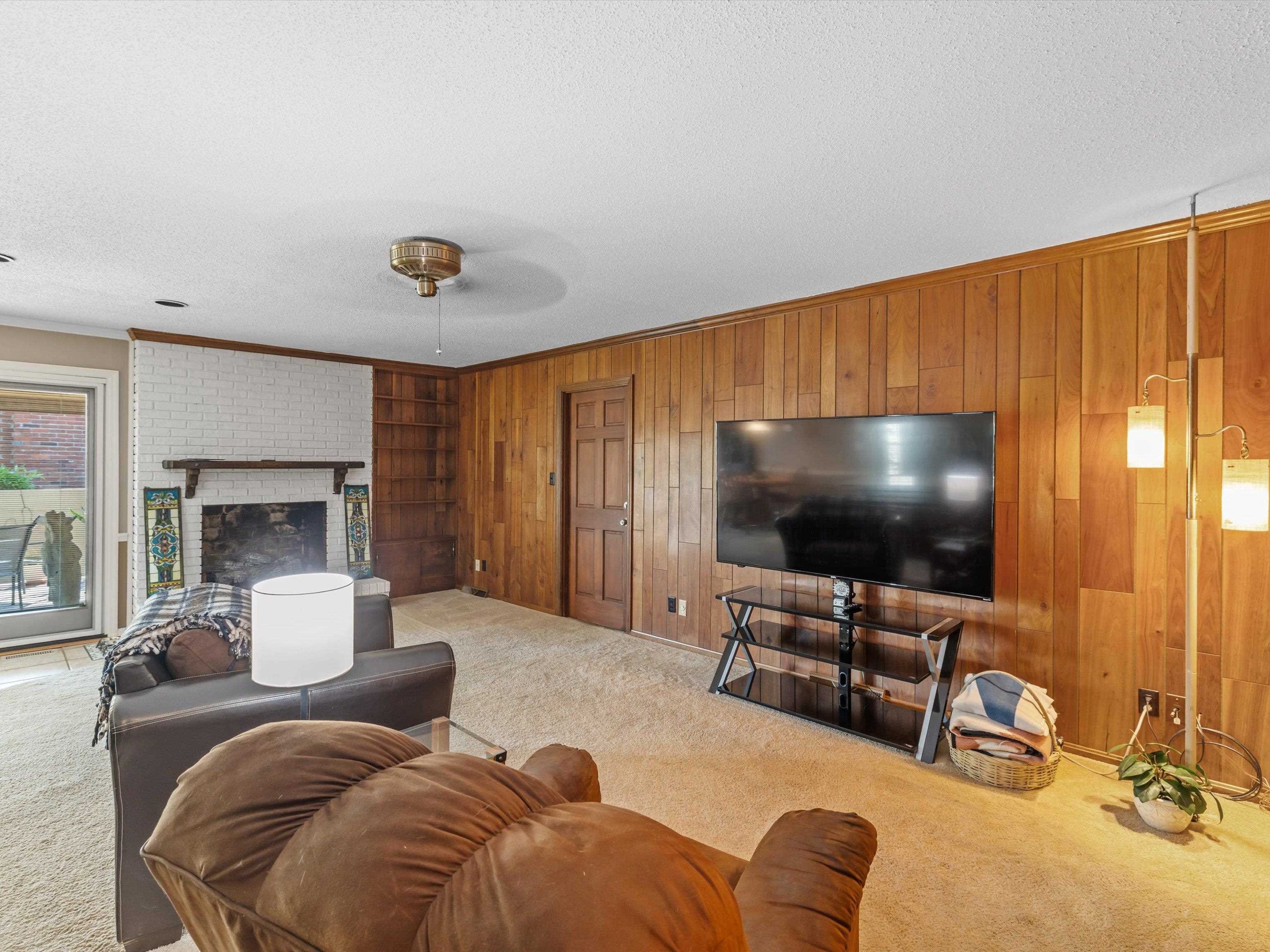 1635 Forrest Ln, Owensboro, Kentucky 42301, 4 Bedrooms Bedrooms, ,2 BathroomsBathrooms,Single Family Residence,For Sale,Forrest Ln,93211