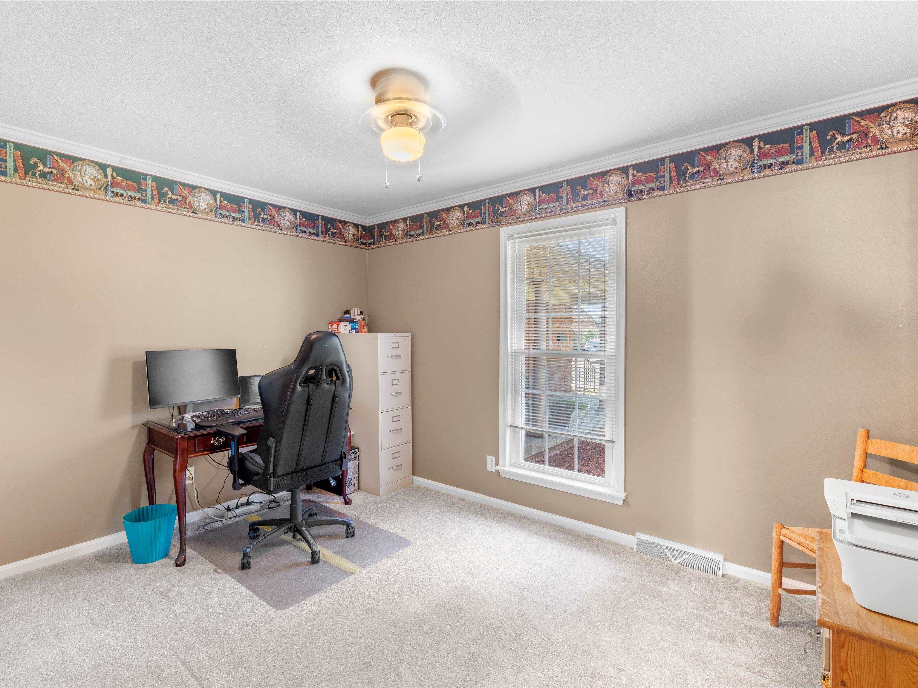 1635 Forrest Ln, Owensboro, Kentucky 42301, 4 Bedrooms Bedrooms, ,2 BathroomsBathrooms,Single Family Residence,For Sale,Forrest Ln,93211