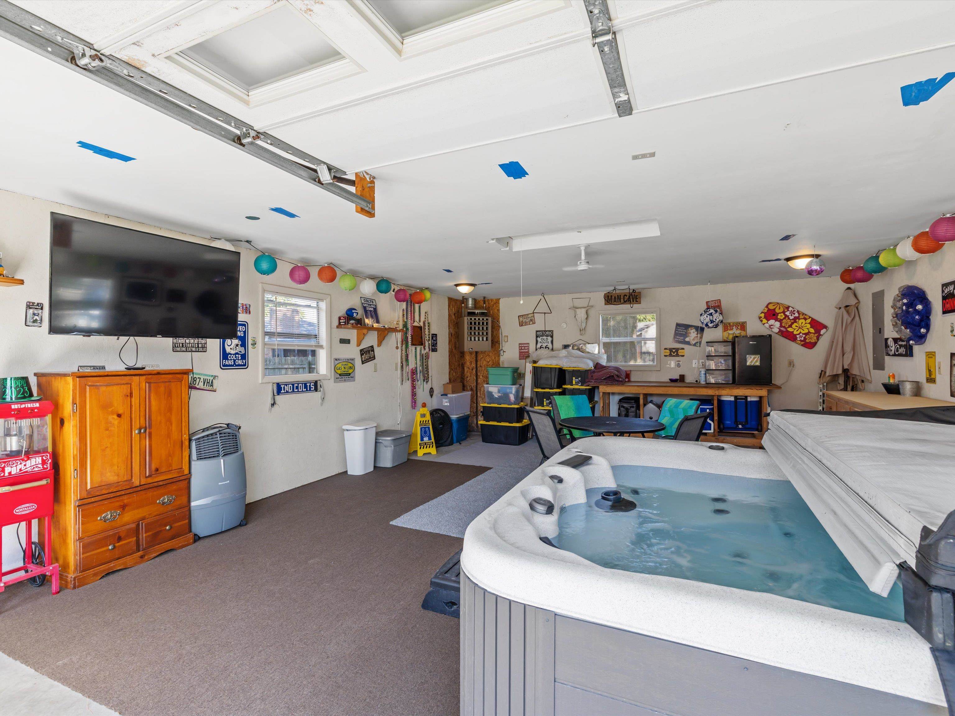 1635 Forrest Ln, Owensboro, Kentucky 42301, 4 Bedrooms Bedrooms, ,2 BathroomsBathrooms,Single Family Residence,For Sale,Forrest Ln,93211